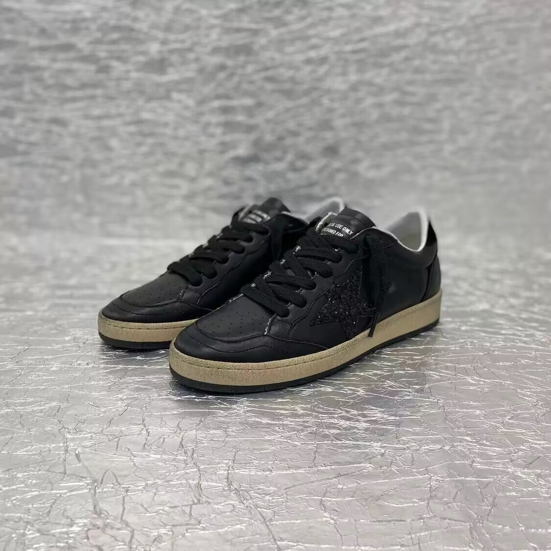 ua g01den g003e ball star in black (cusT0mized, no exchanging ,no returning)