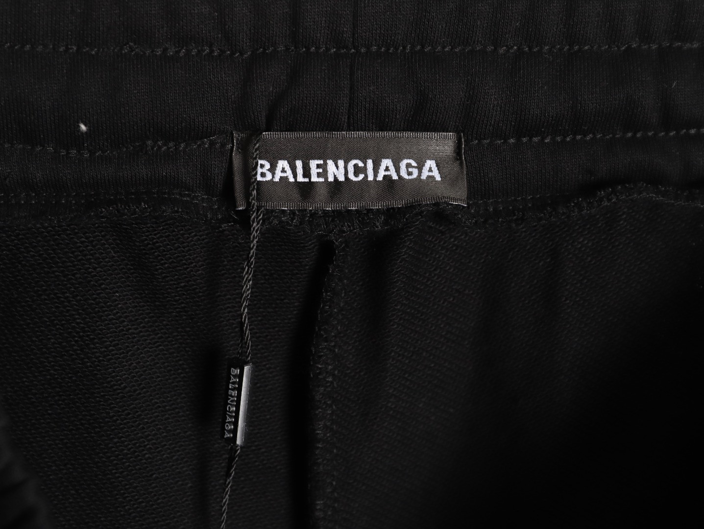 Ba*len*cia*ga pants