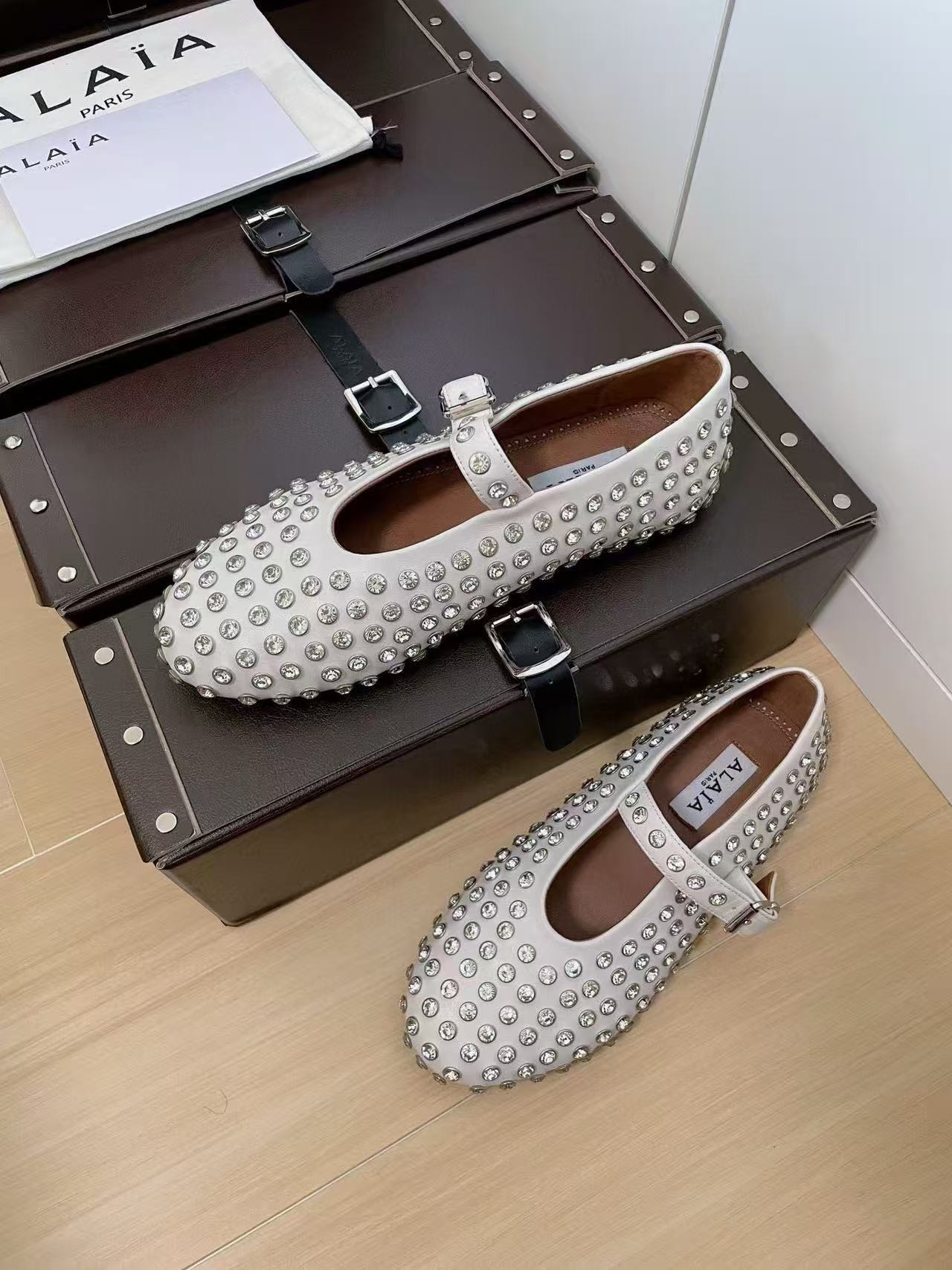 UA A1a1a STRASS BALLET FLATS