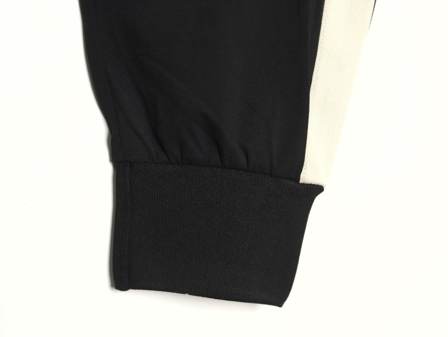 M0nc1er pants