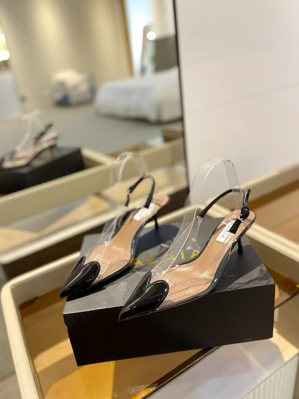 UA A1a1a Le Coeur Plexi Heart-Toe Slingback Pump