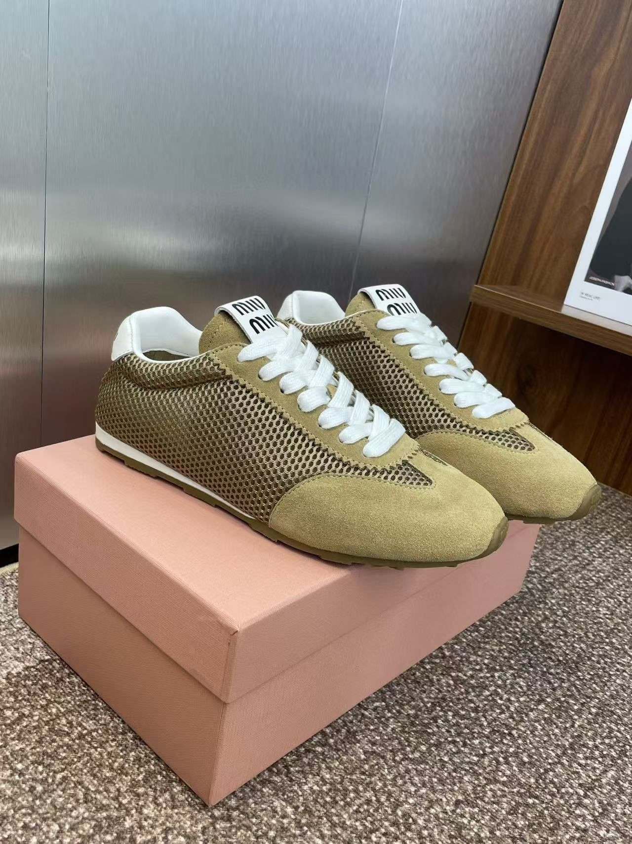 ua M1v M1v plume mesh and suede sneakers