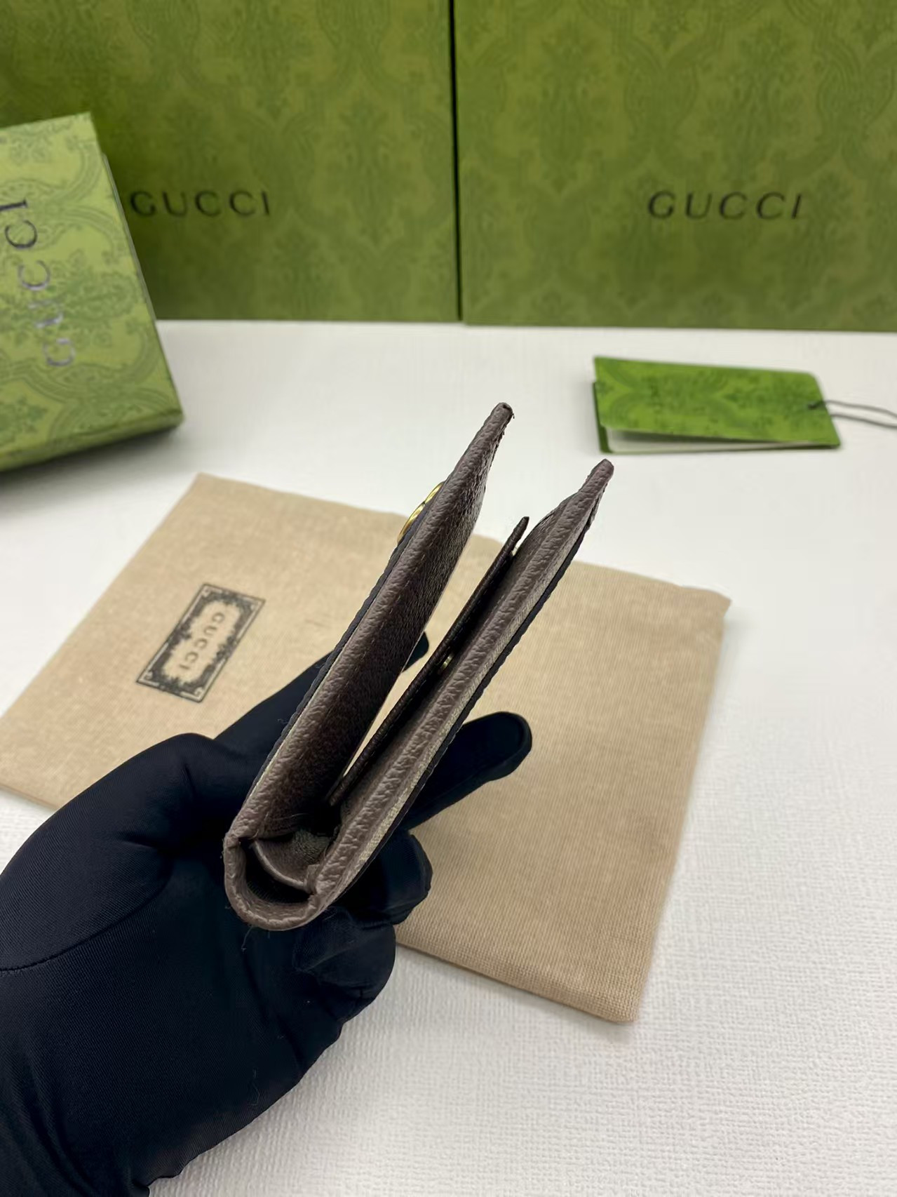 G*u*i gg card case wallet