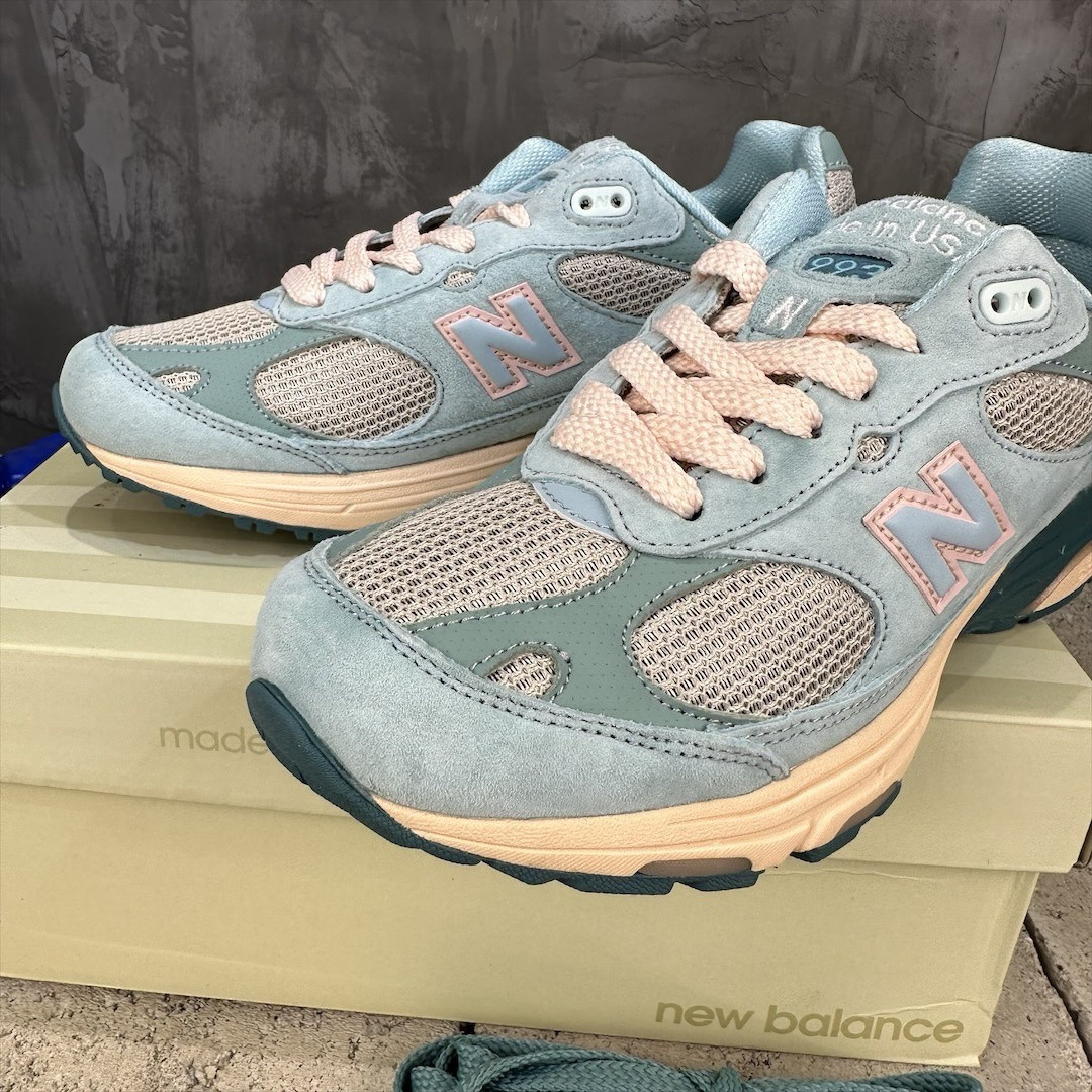 ua new Ba1an*e 993 joe freshgoods performance art arctic blue