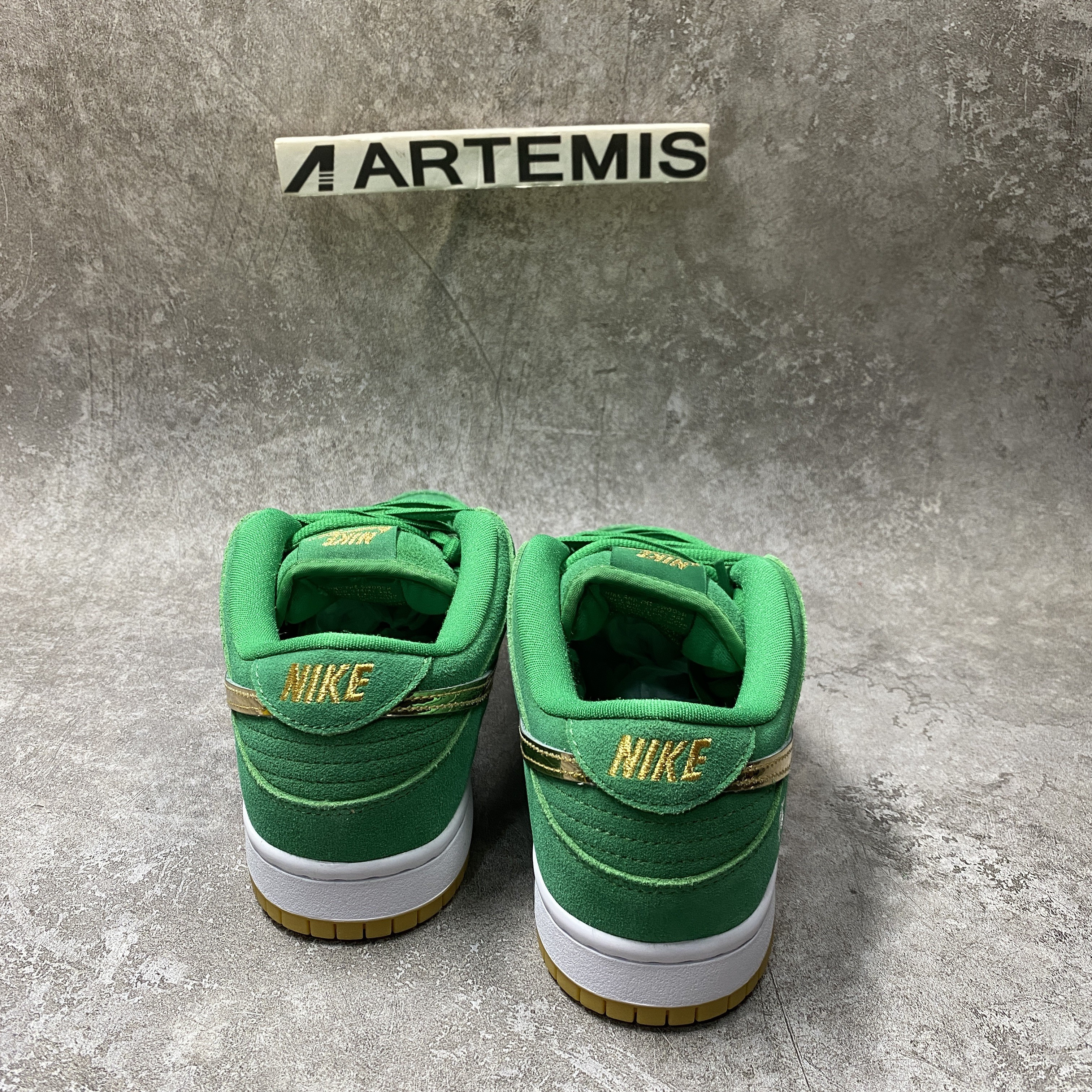 nike sb dunk low pro st. patR1ck