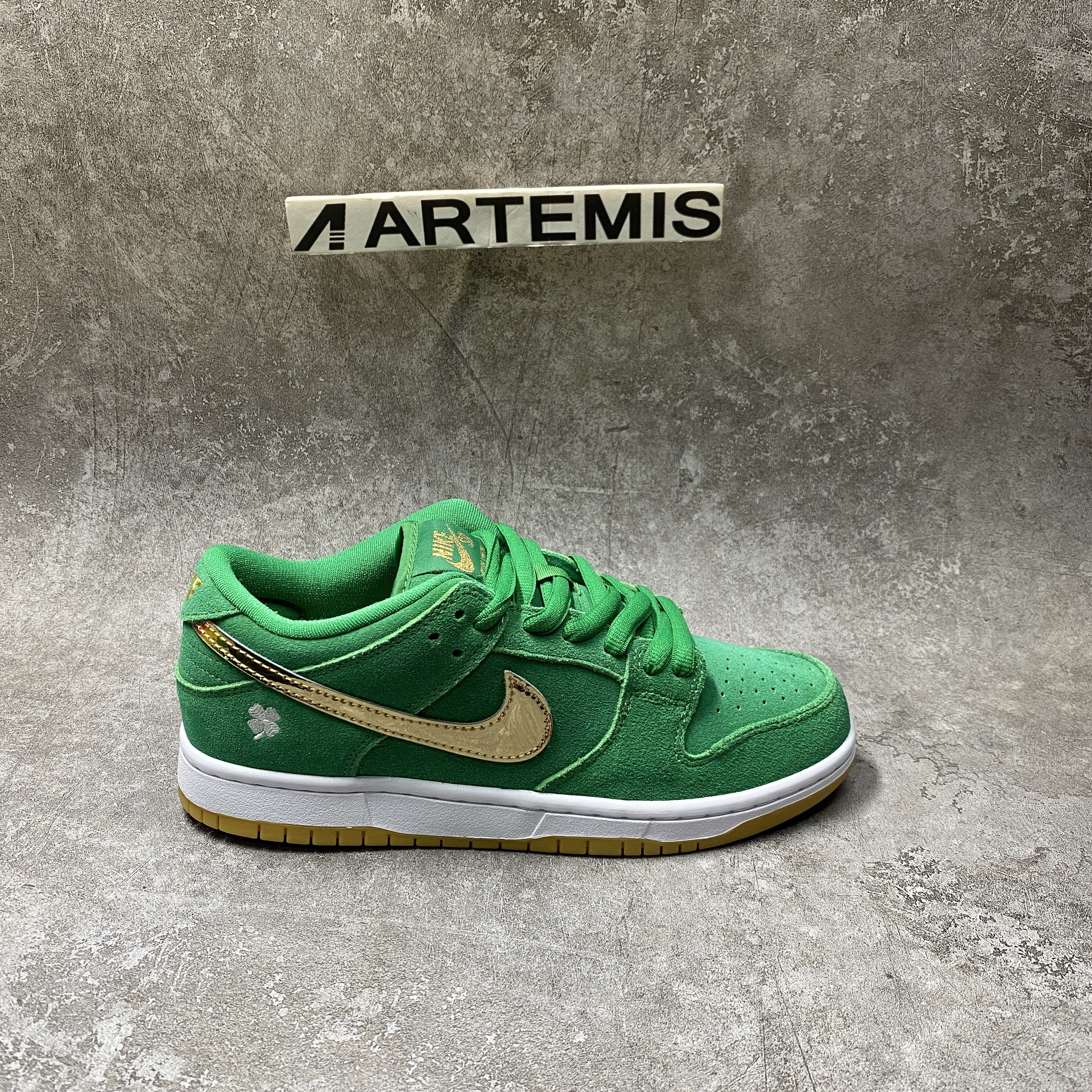 nike sb dunk low pro st. patR1ck