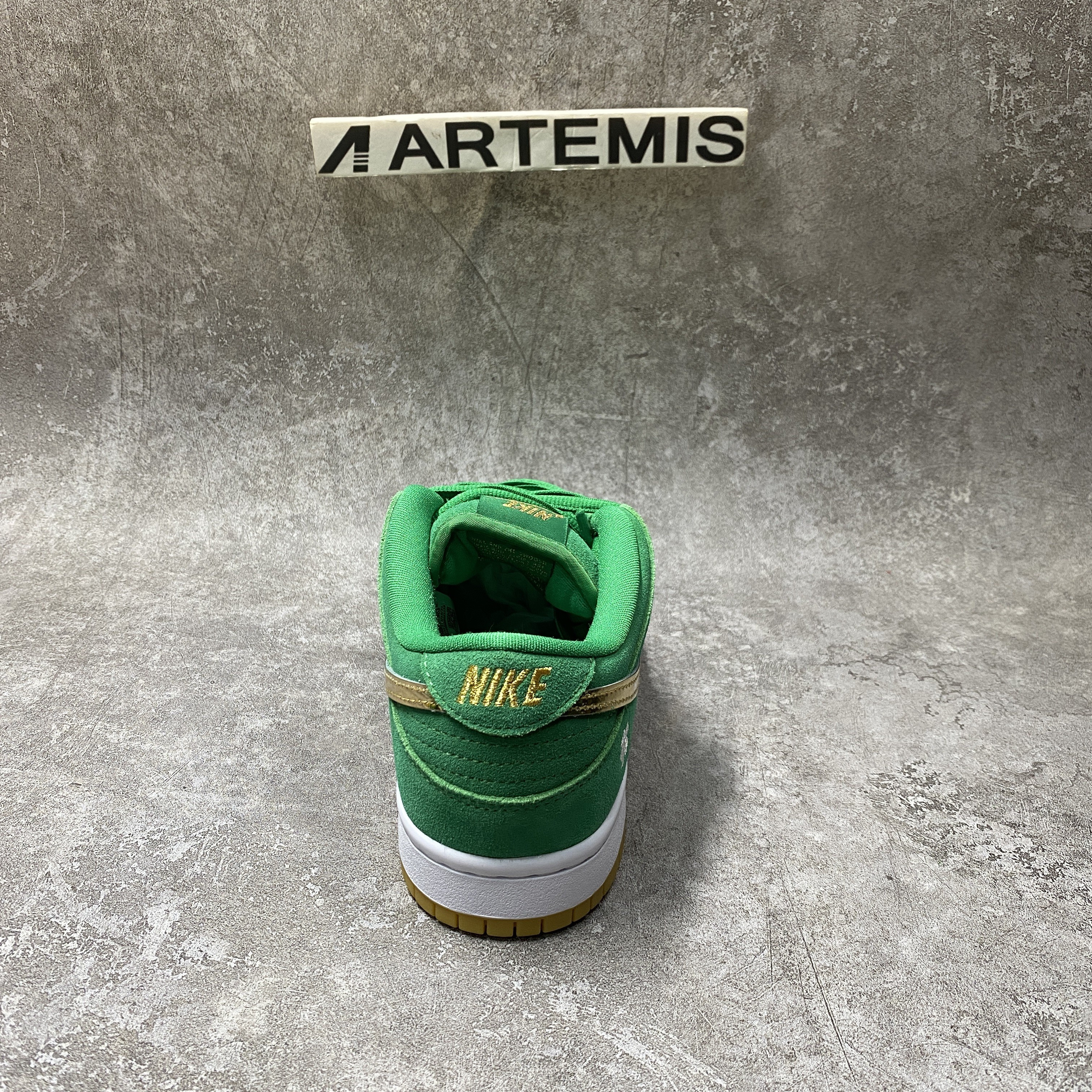 nike sb dunk low pro st. patR1ck
