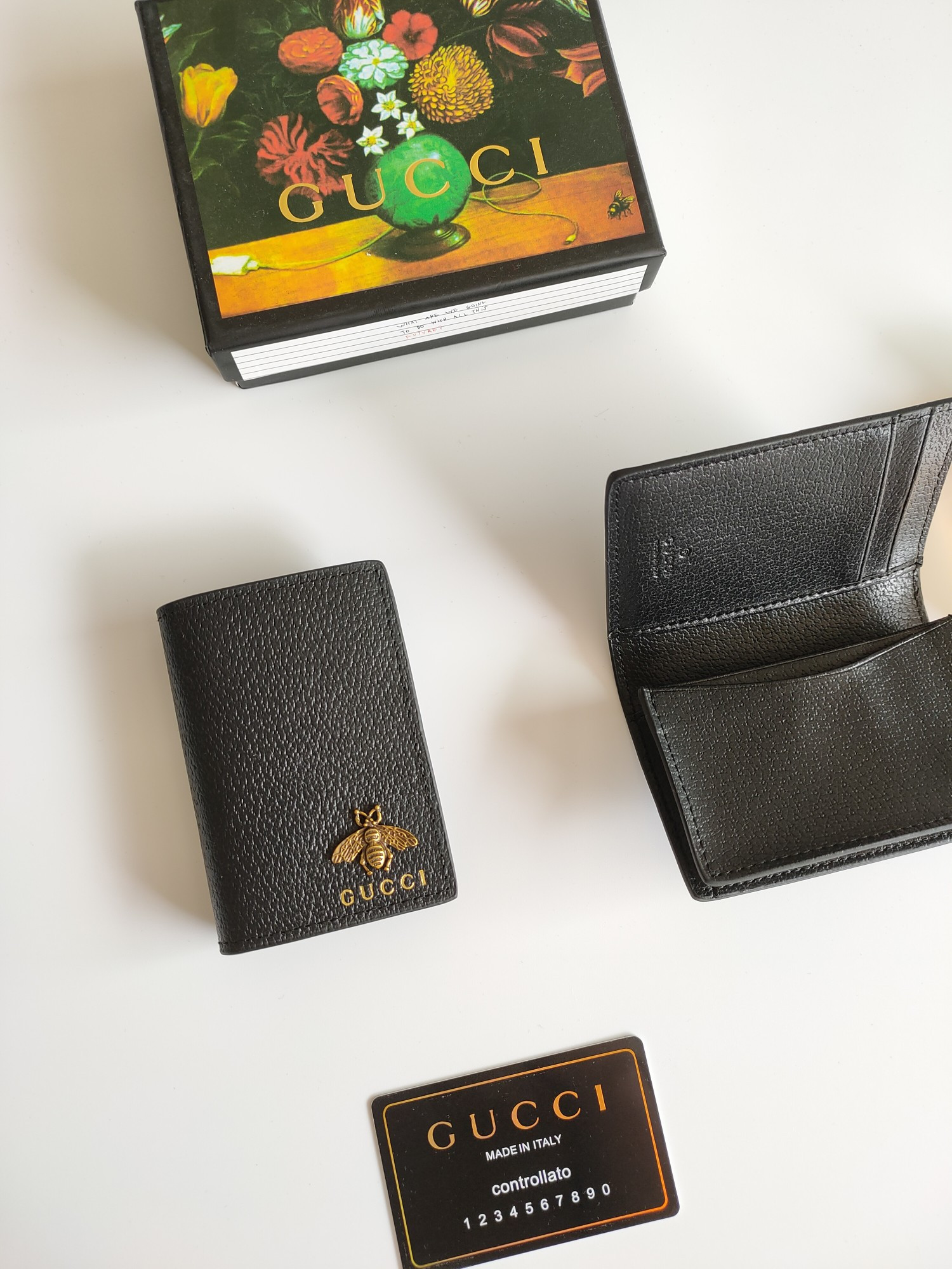 G*u*i gg  card case wallet
