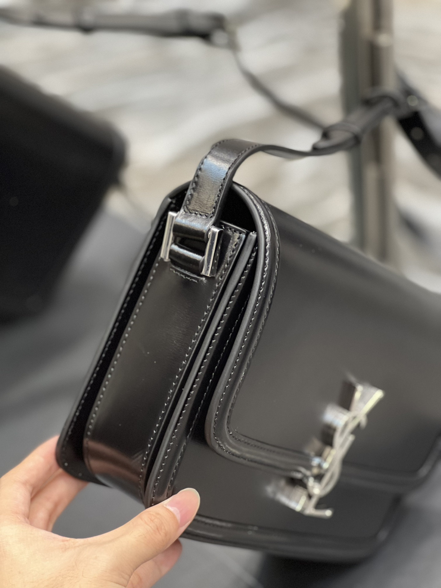 Y*L solferino medium in glazed leather black 9.1 x 6.3 x 2.4 inches