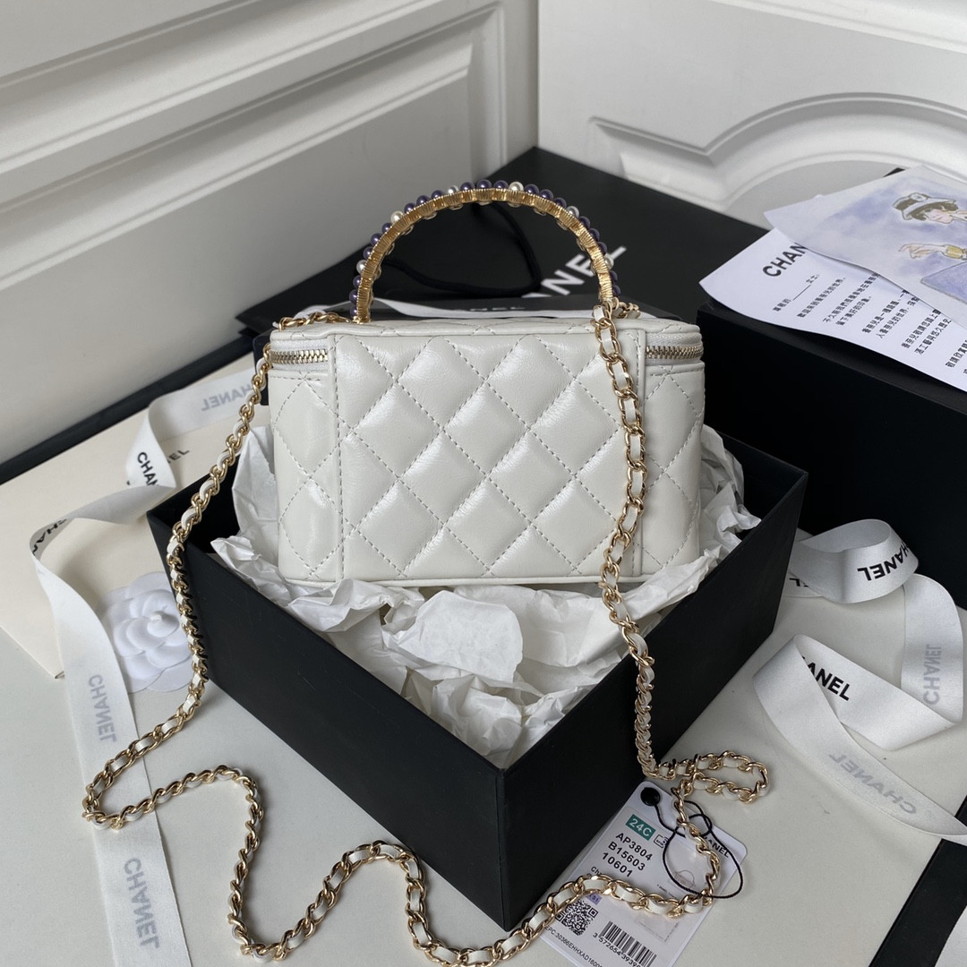 Ch*el 24p chain leather square box shoulder bag white 16x10x8cm