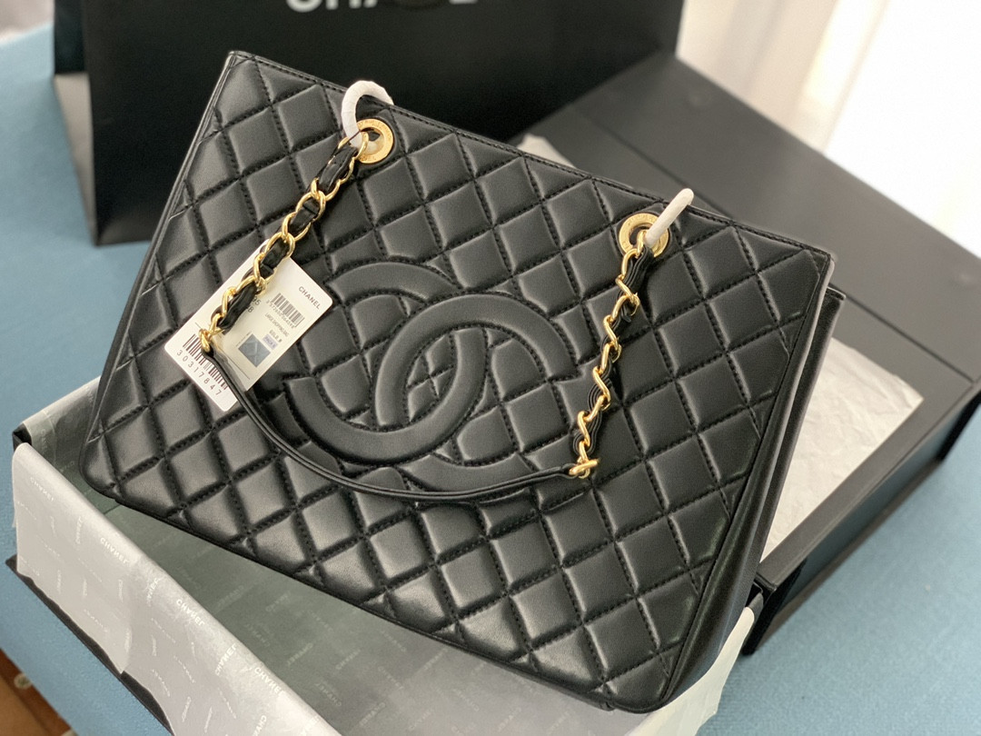 Ch*el gst lambskin leather hardware  24x33x13cm
