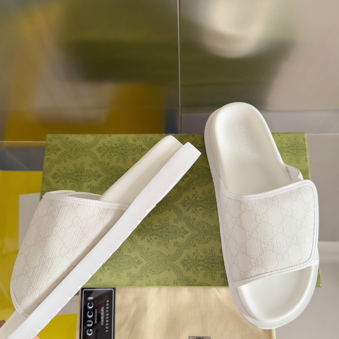 ua G*u*i gg slide sandal