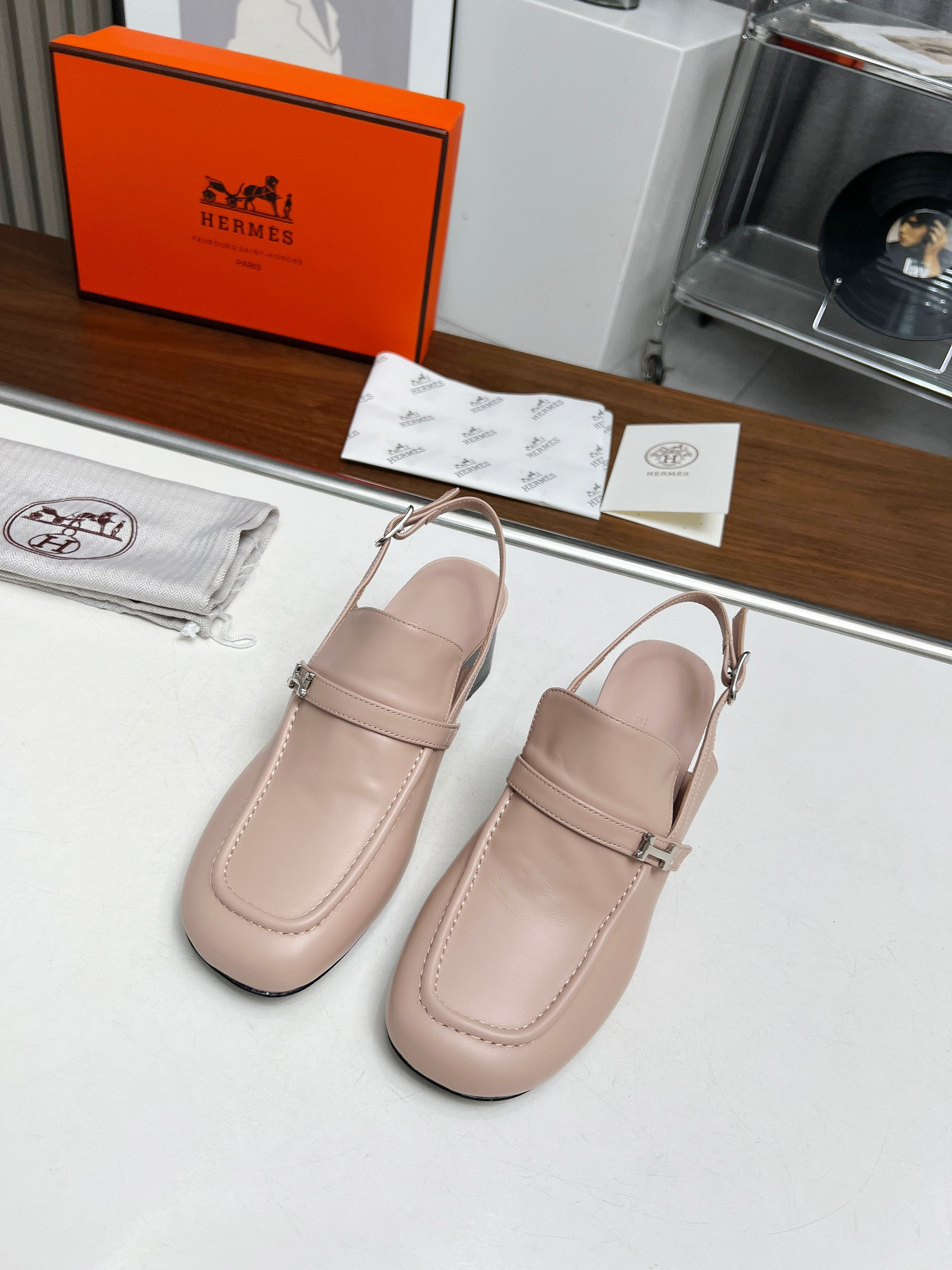 ua H**me5 infinie 50 pump