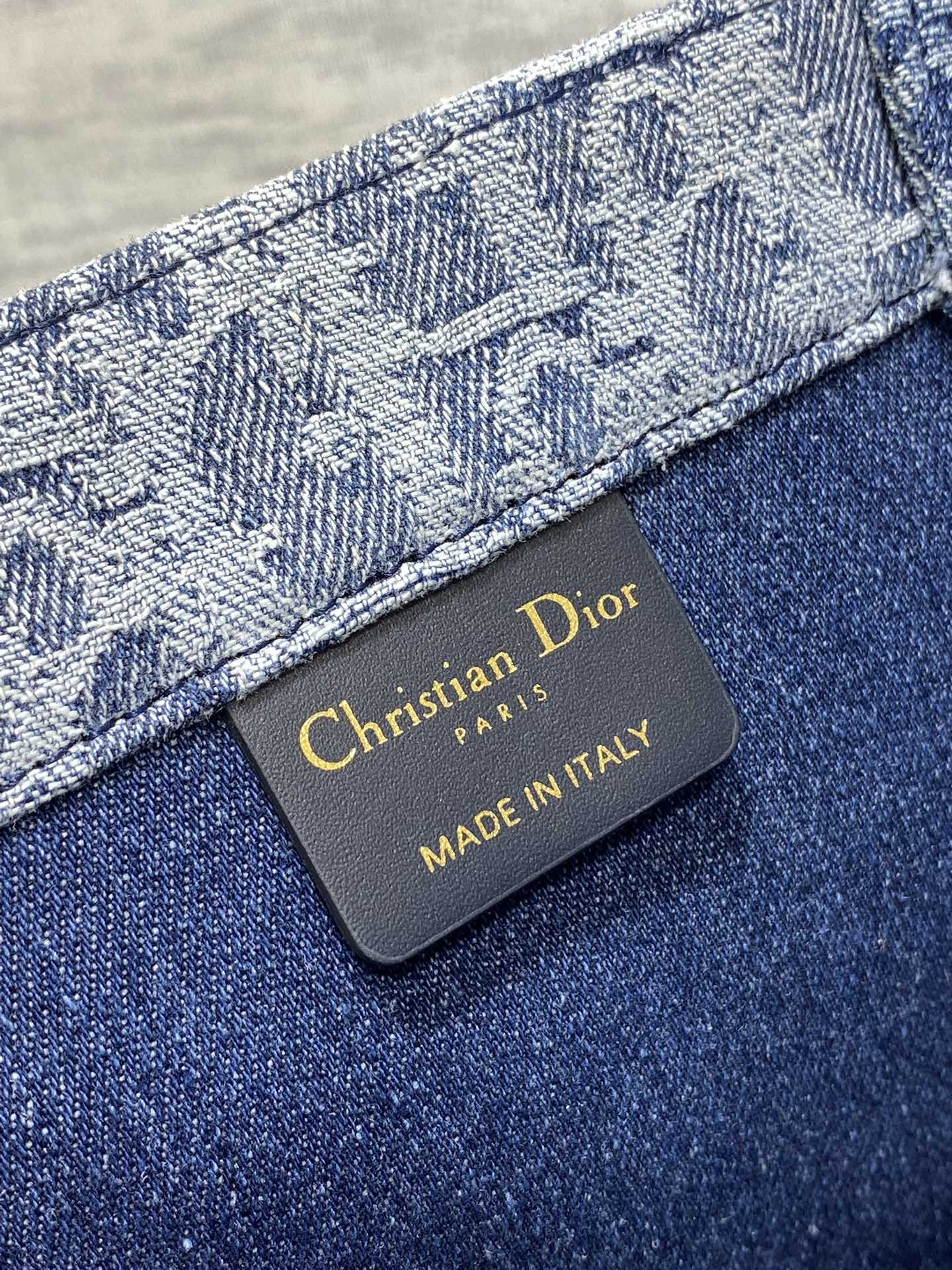 medium d*or book tote blue De*1m d*or oblique jacquard 36 x 27.5 x 16.5 cm