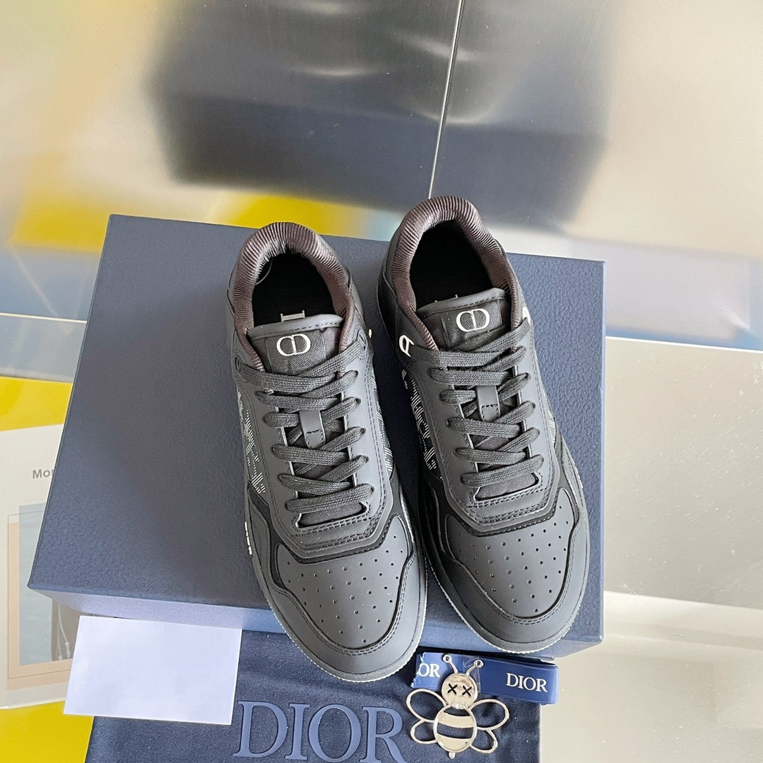 ua D*or b27 sneaker