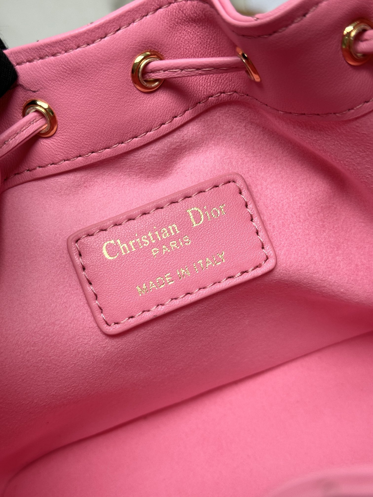 small D*or jolie bucket bag 17 x 16 x 10.5 cm