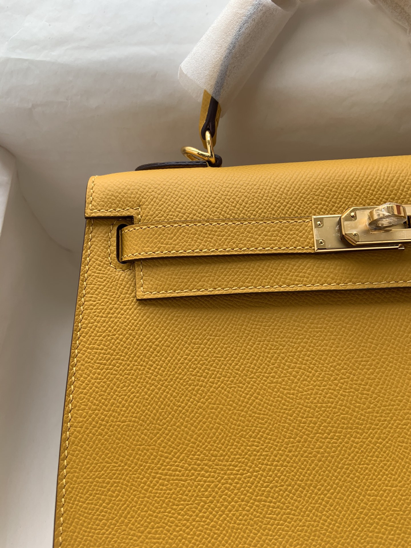 H**mes Kelly Gold-tone Hardware 25 28