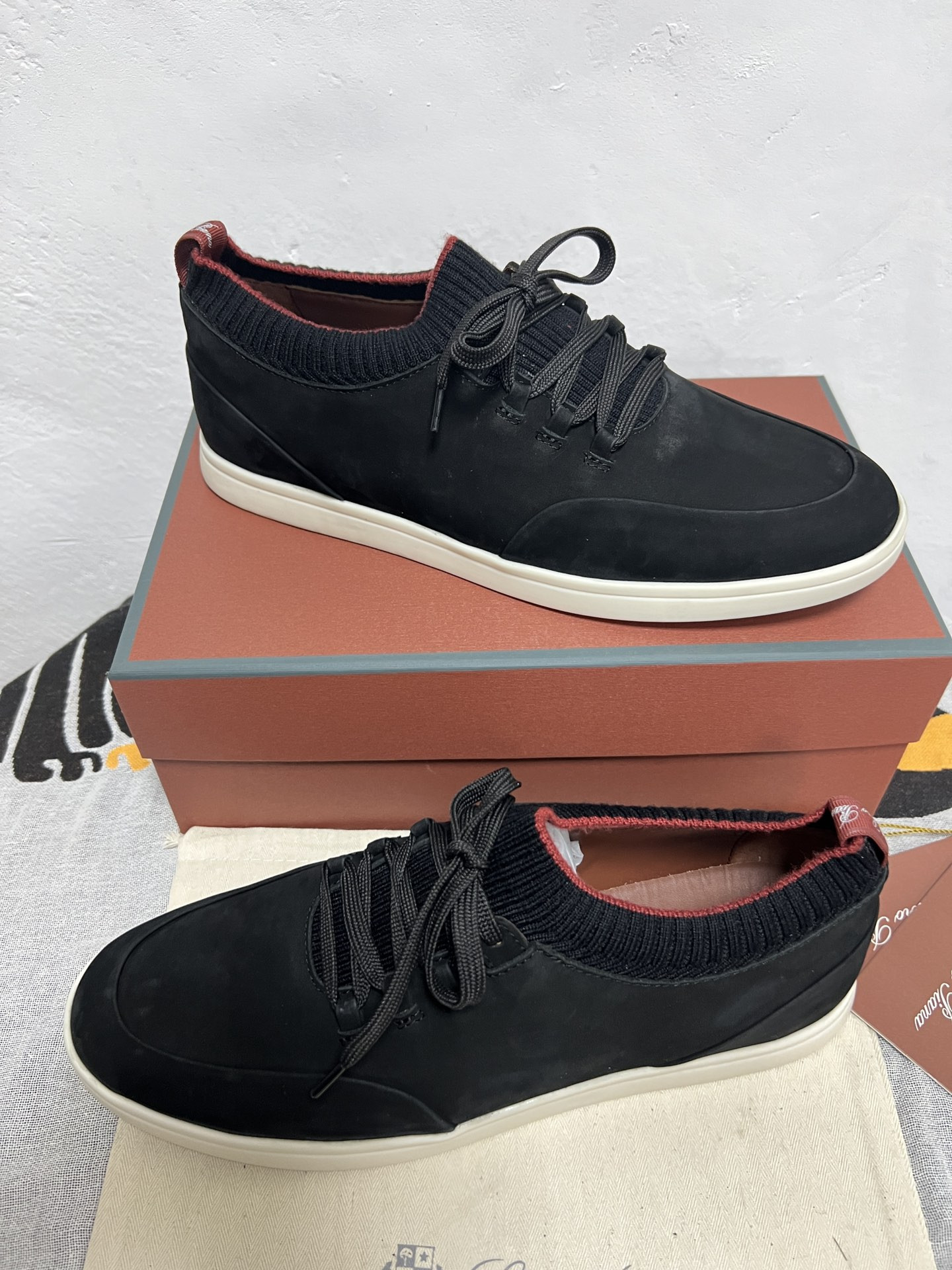 ua L**o p*ana soho walk sneaker