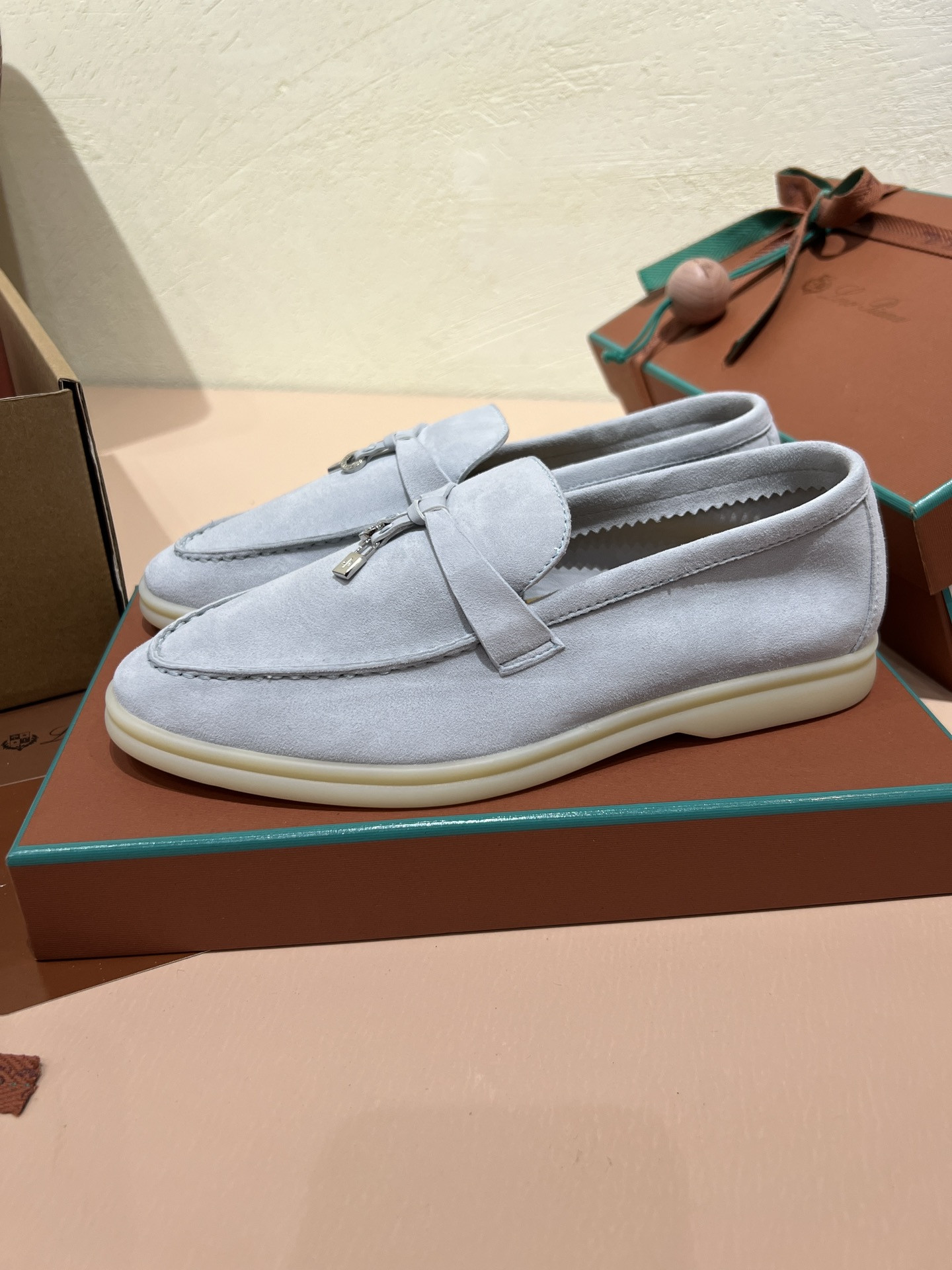 ua L**o p*ana summer charms walk loafers