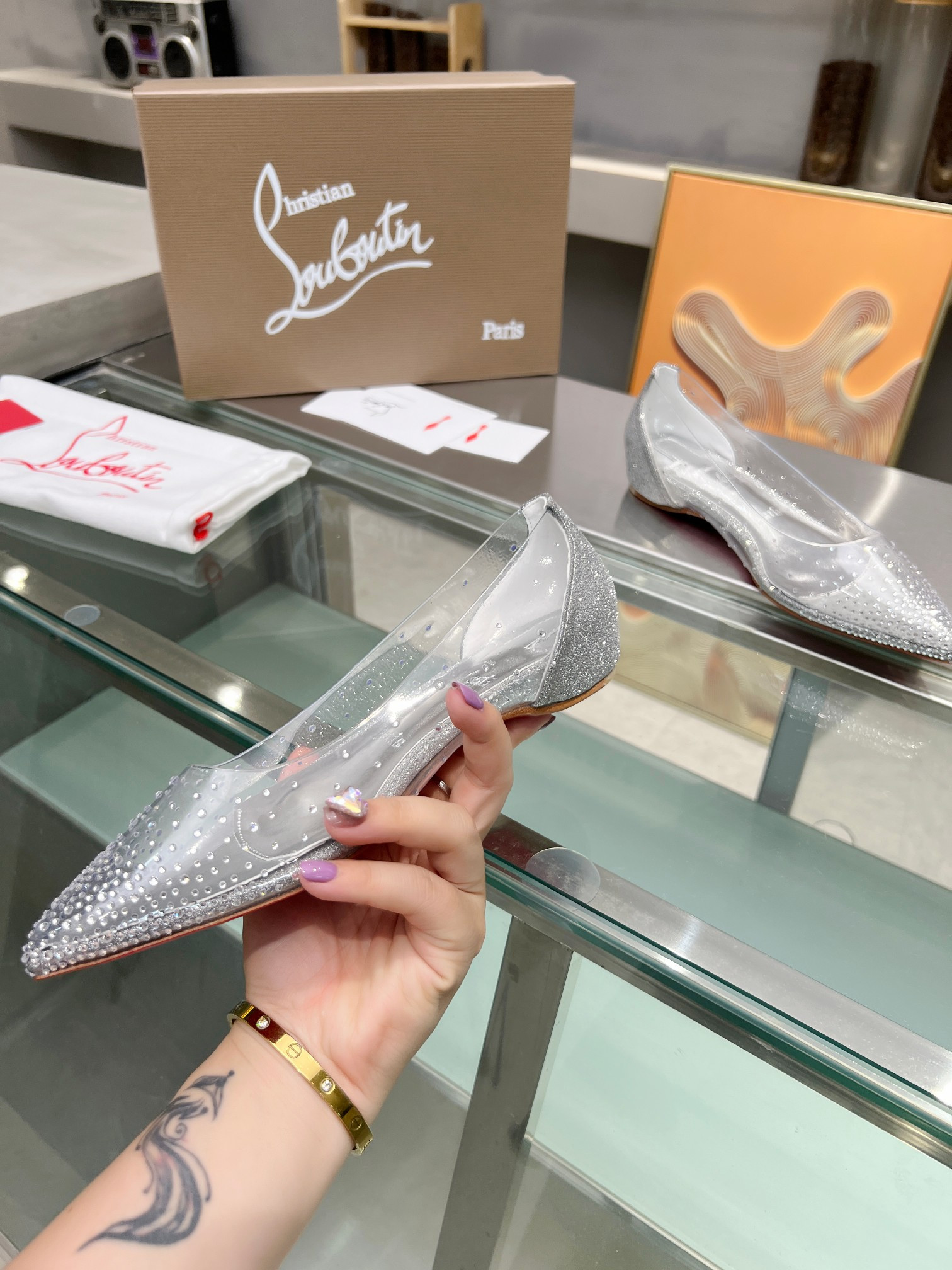 ua ch**an louboutin cl red-botT0m shoes