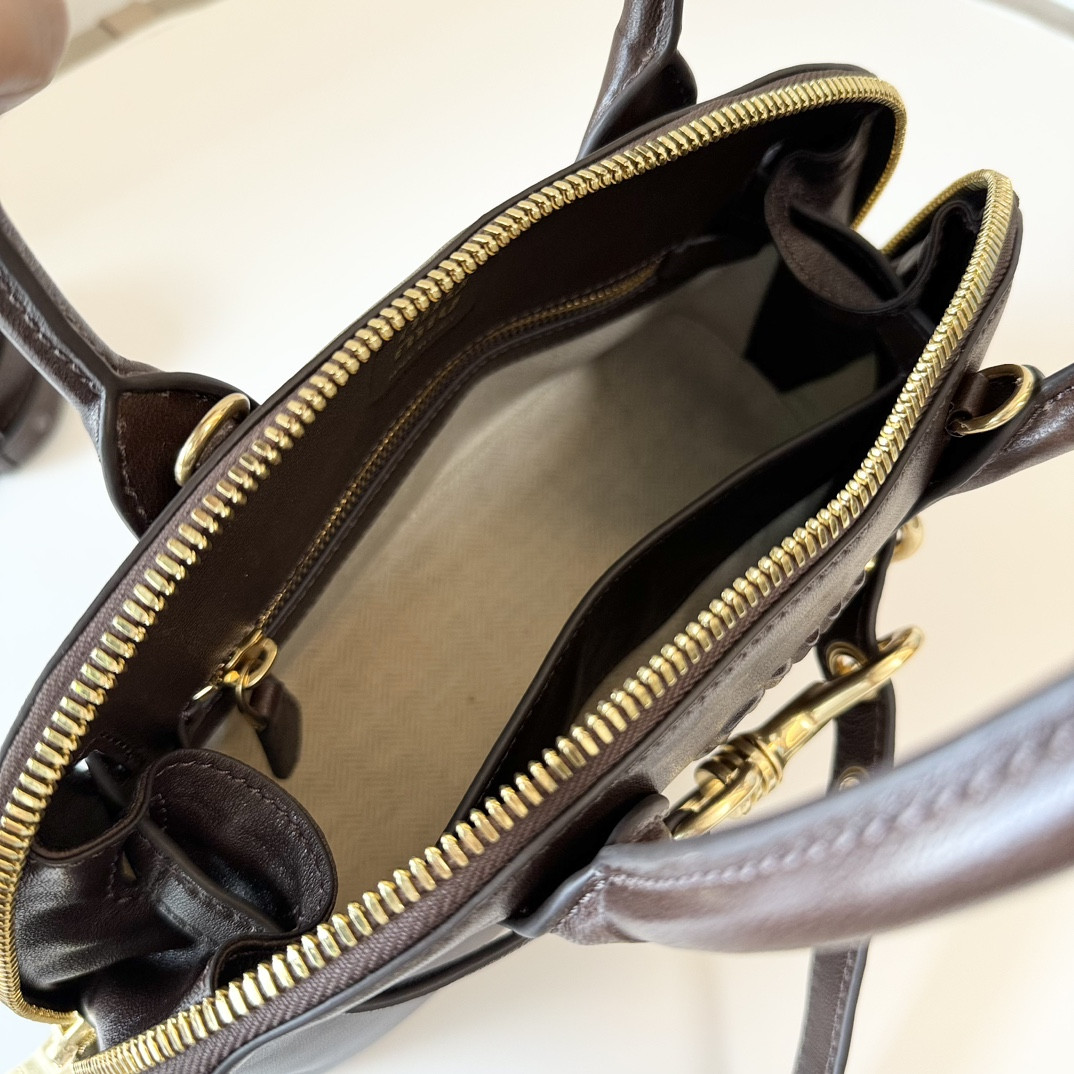 M1v M1v aventure nappa leather top-handle bag 16.5x28x10cm