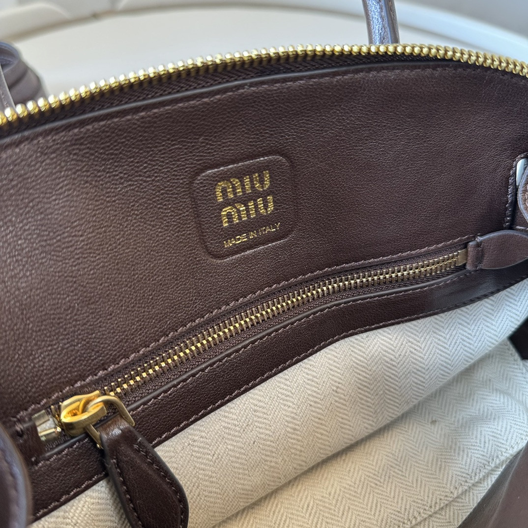 M1v M1v aventure nappa leather top-handle bag 16.5x28x10cm
