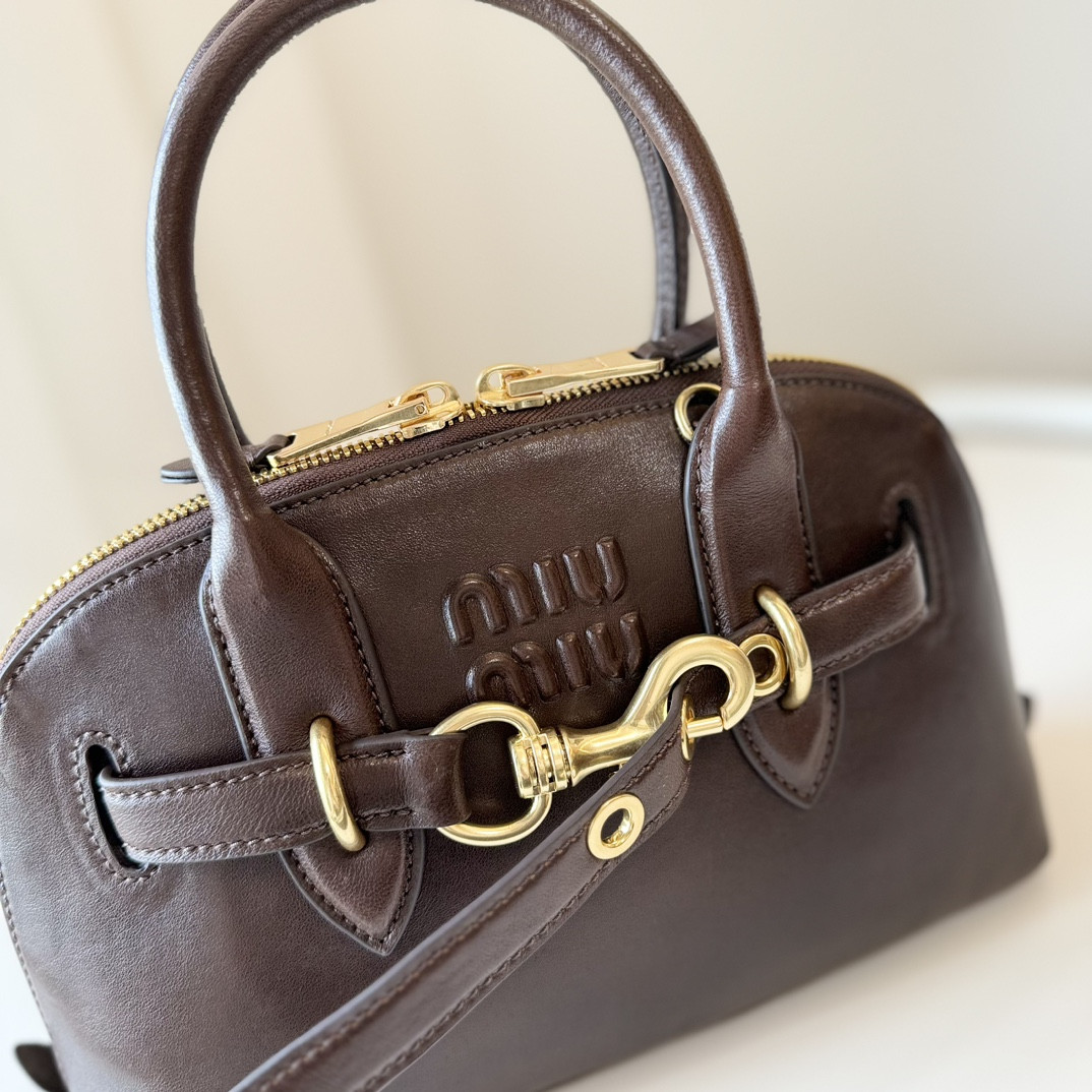 M1v M1v aventure nappa leather top-handle bag 16.5x28x10cm
