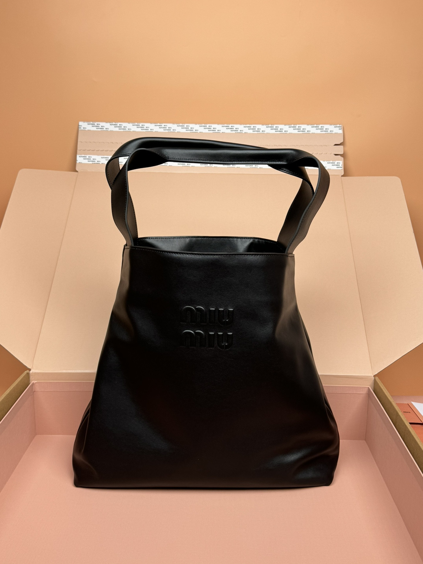 M1v M1v leather hobo bag 39x38.5x11cm