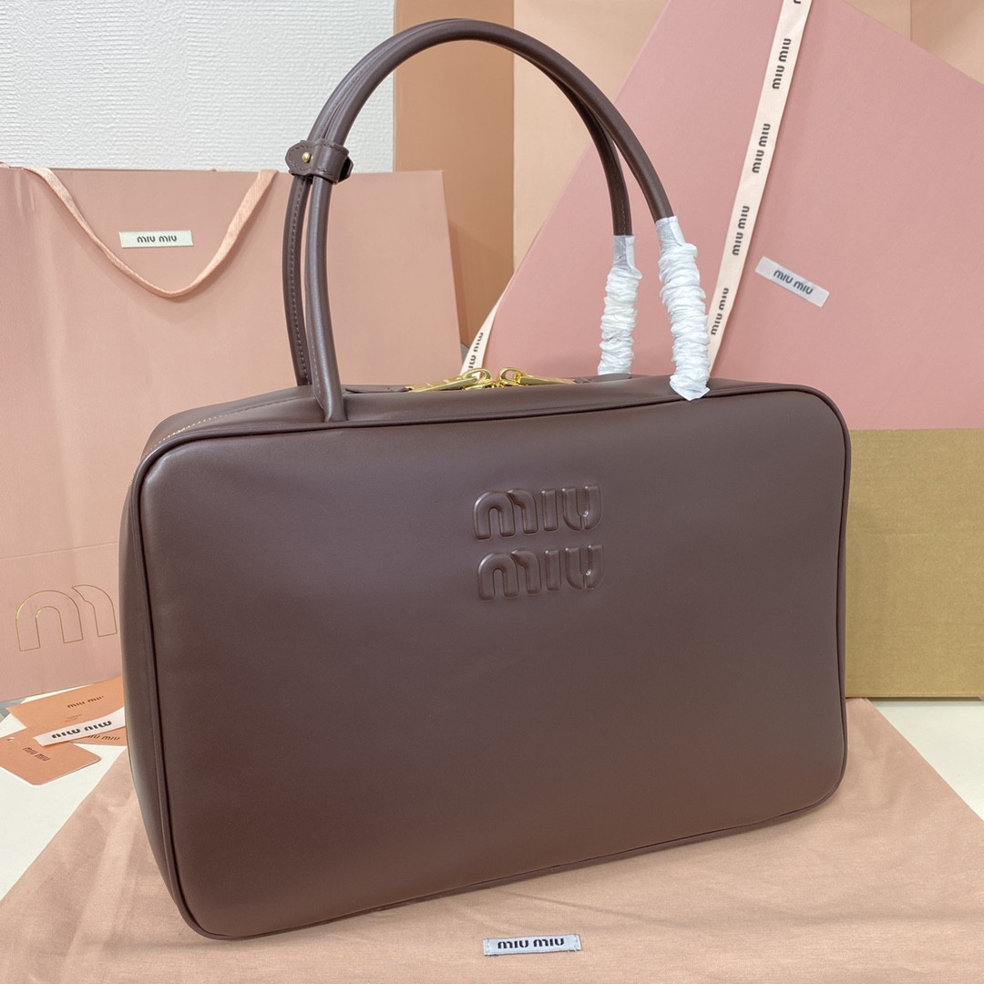 M1v M1v leather beau bag 23x34x10cm