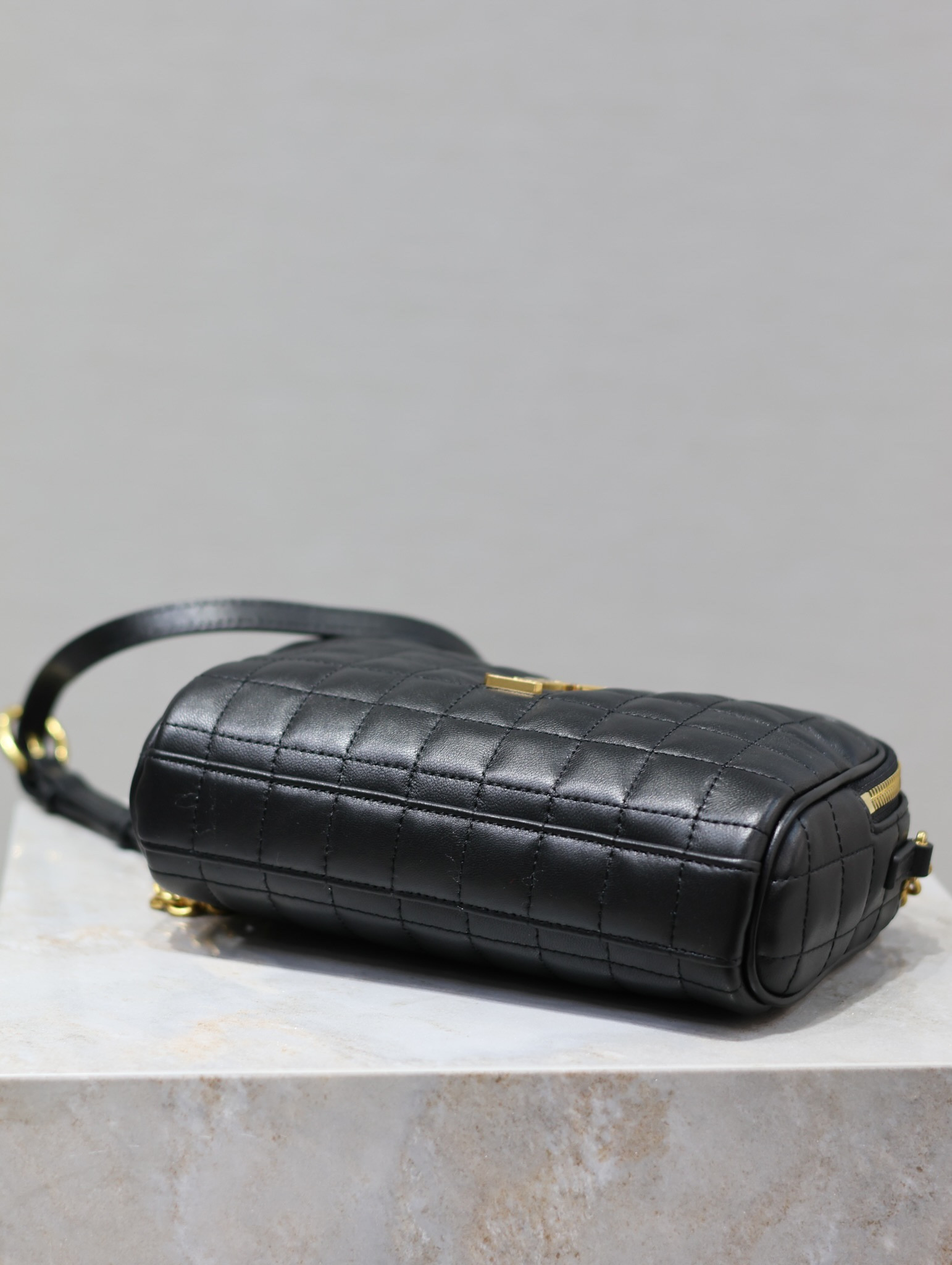 Y*L cassandre matelassé carré camera bag in lambskin 19.5x14x4cm
