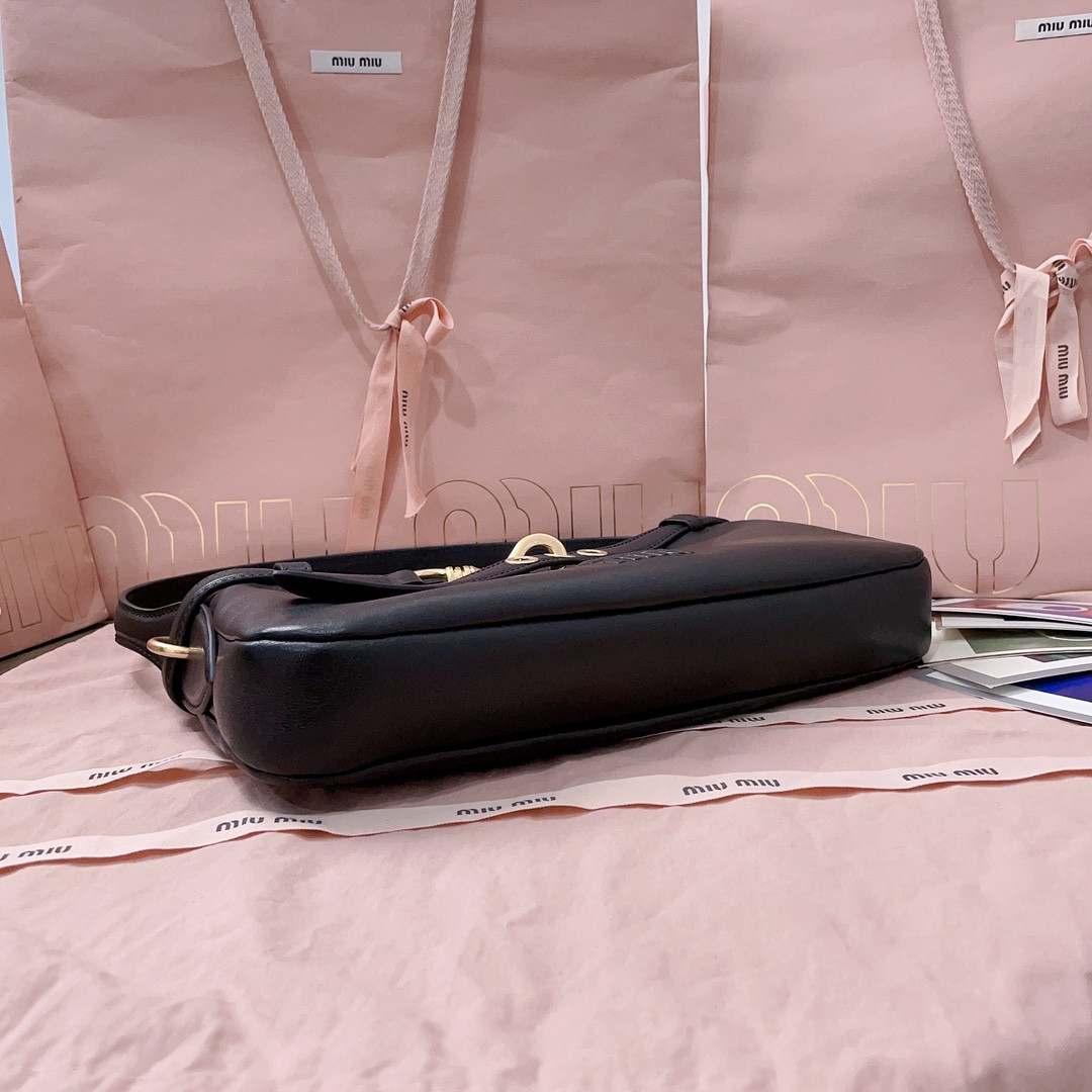 M1v M1v aventure nappa leather bag 5bc182 33x19x5cm