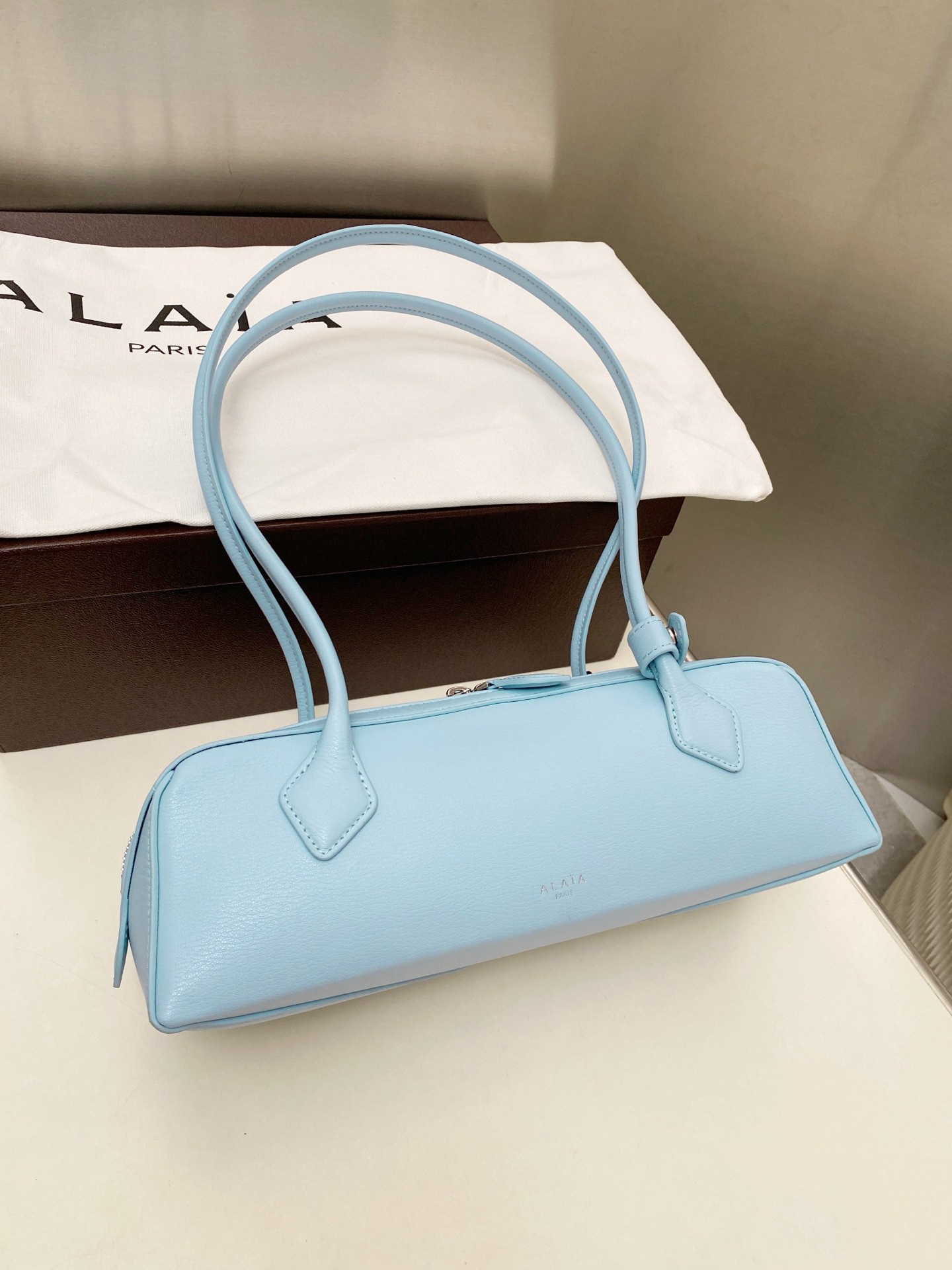 A1a1a LE TECKEL MEDIUM BAG 33x11x10cm