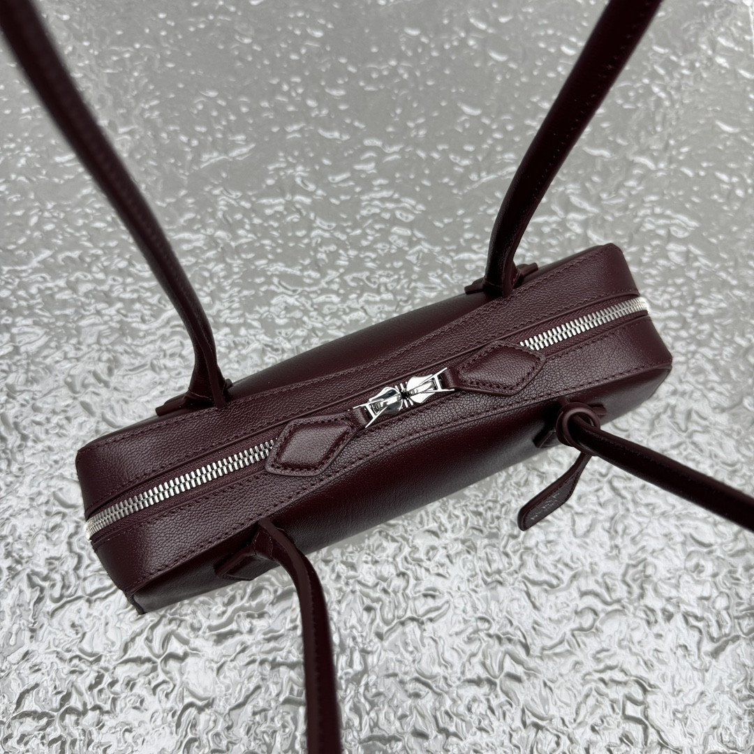 A1a1a LE TECKEL SMALL BAG IN LEATHER 27x9x8cm