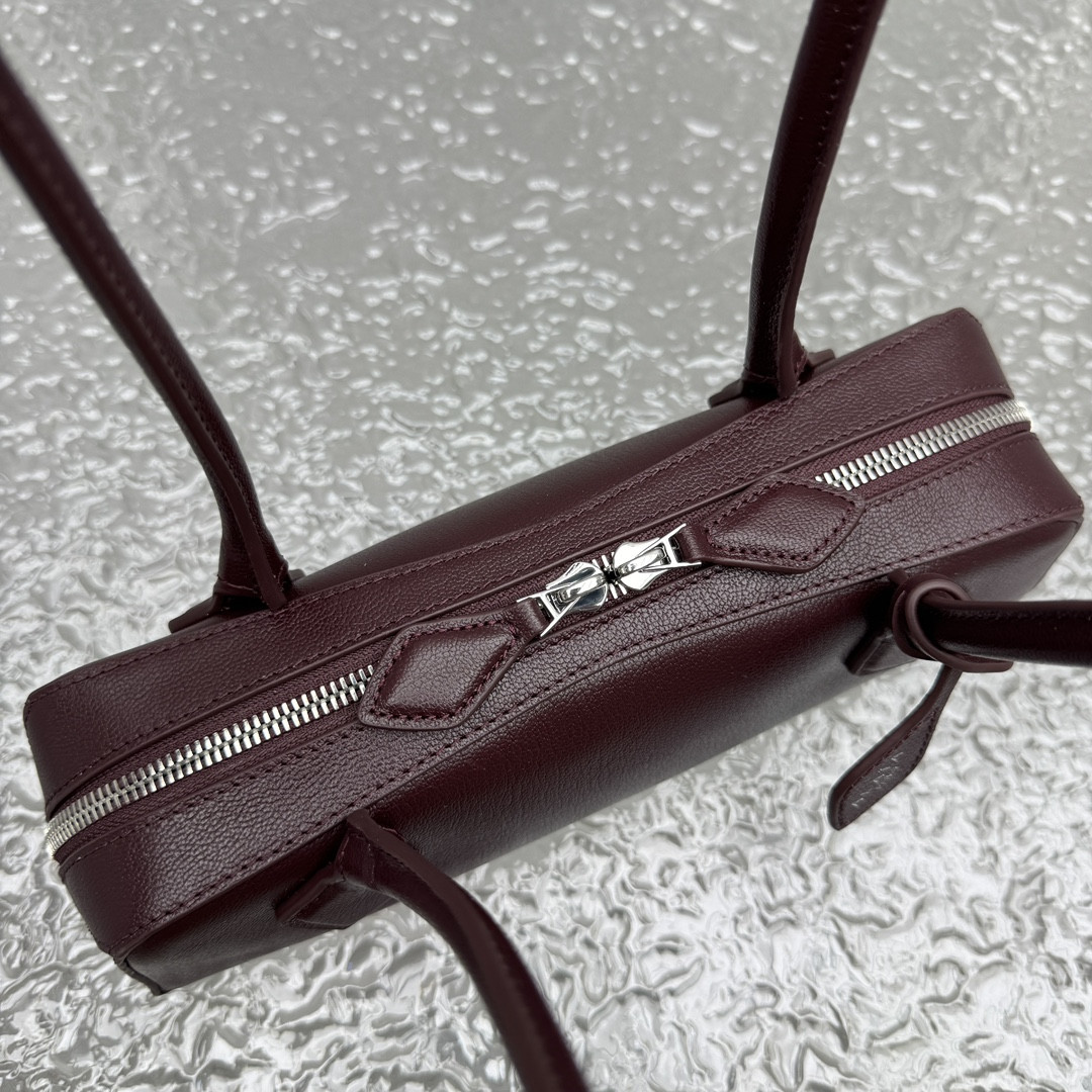 A1a1a LE TECKEL SMALL BAG IN LEATHER 27x9x8cm