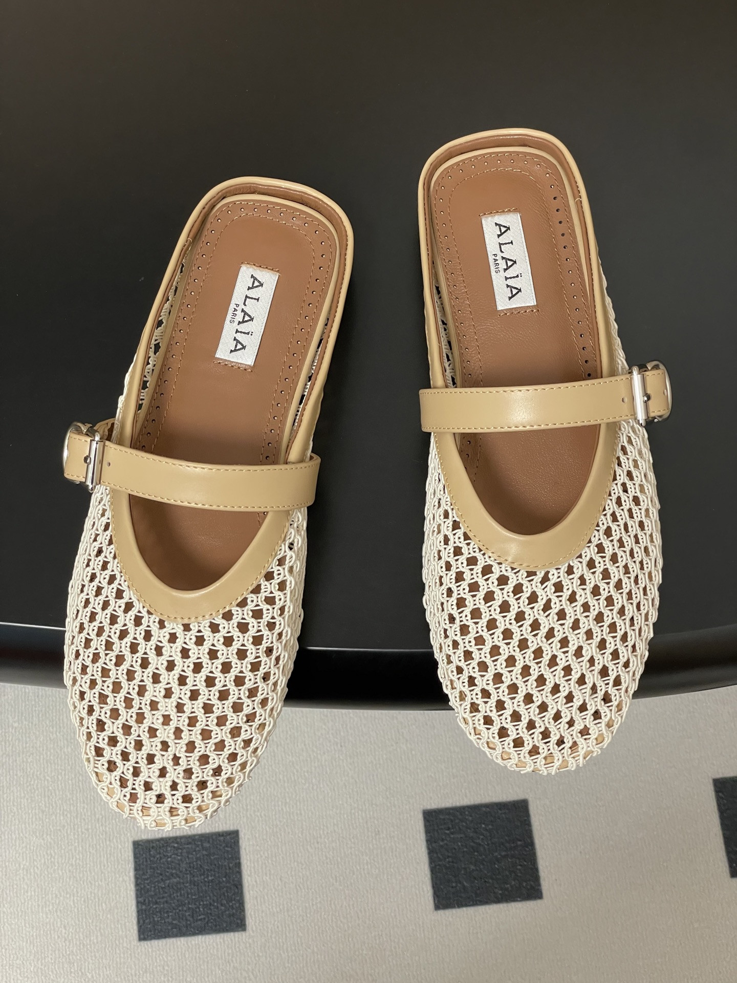 ua a1a1a flat mules(cusT0mized size 7-10 days production time)