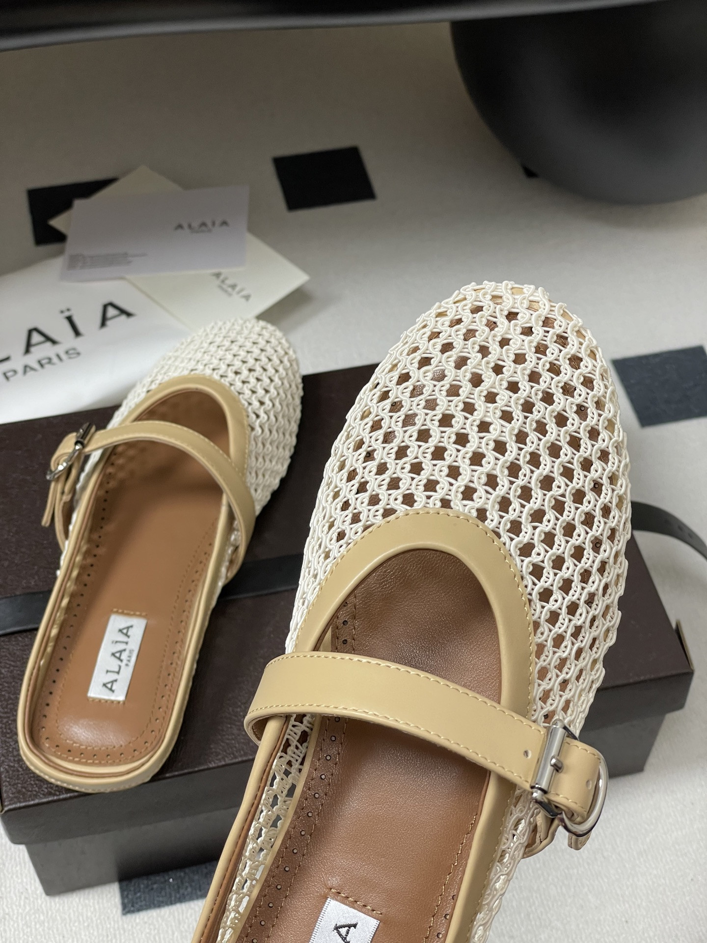 ua a1a1a flat mules(cusT0mized size 7-10 days production time)