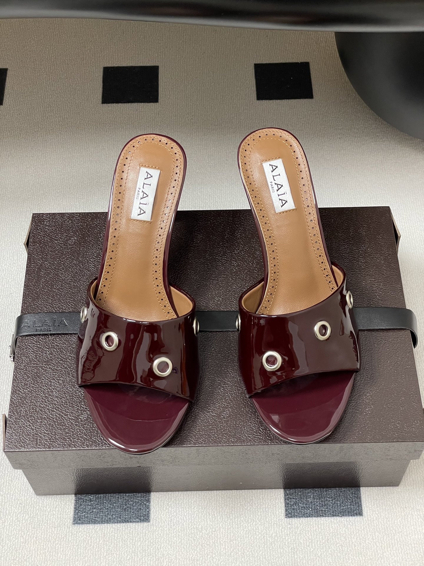 ua a1a1a ring eyelets slippers 7cm heel(cusT0mized size 7-10 days production time)