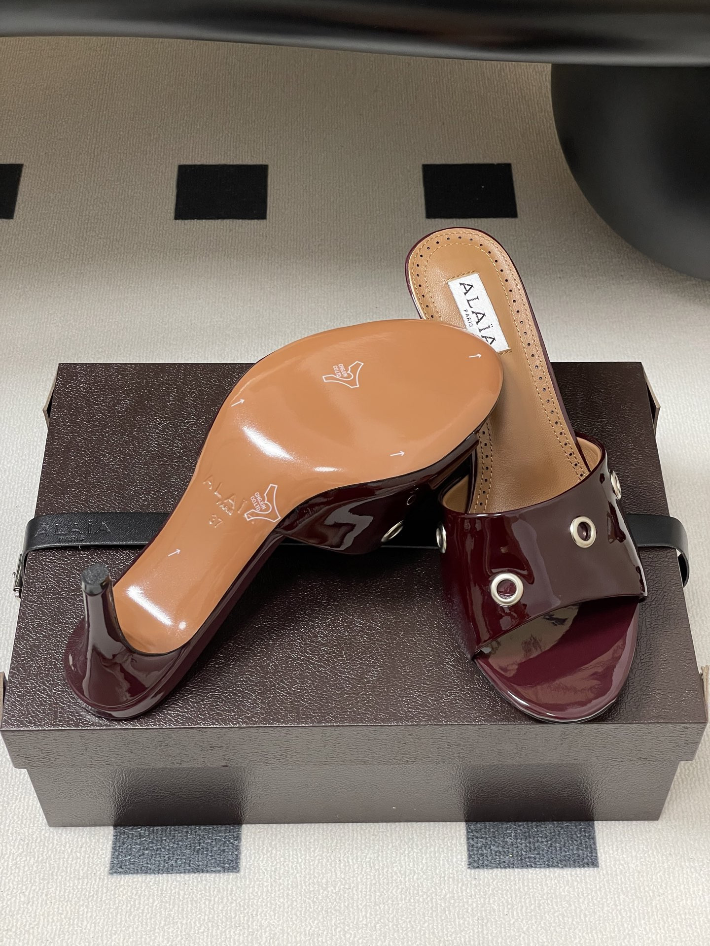 ua a1a1a ring eyelets slippers 7cm heel(cusT0mized size 7-10 days production time)