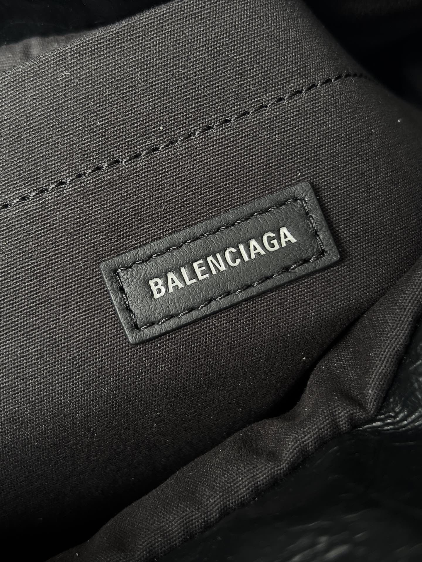 Ba*len*cia*ga monaco chain bag medium 32.5x22x9.9cm
