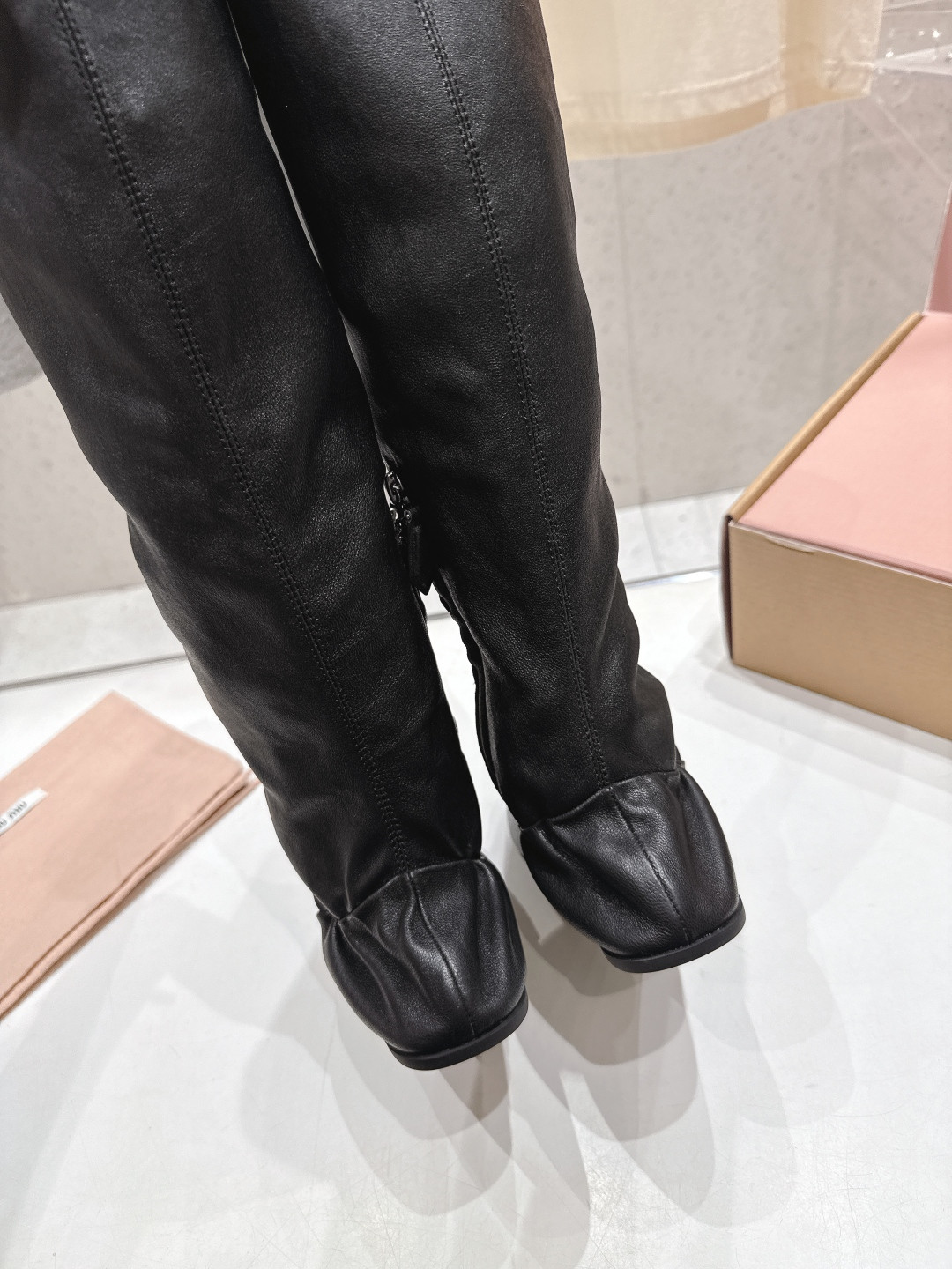 ua M1v M1v ruches nappa leather boots