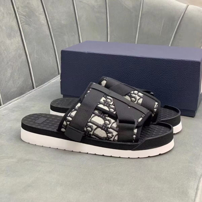 D10r homme slippers