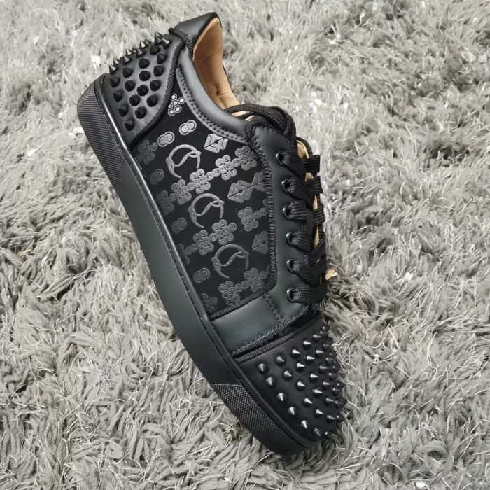 Chr1st1an louboutin l0vis junior spikes