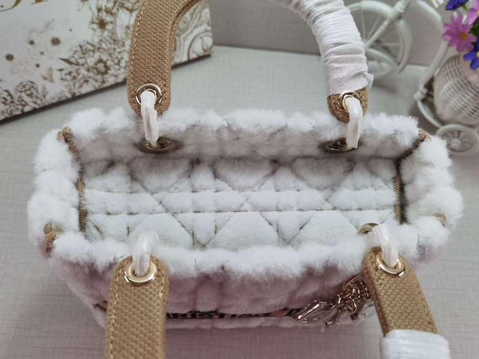 D10r bag