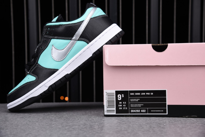 nike dunk sb low di*m*nd S*pply co. "t*f*ny" 304292-402