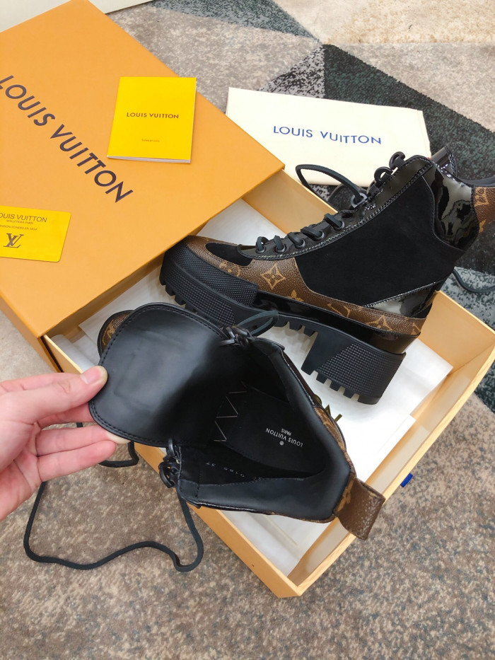 LOUS VUITO LAUREATE PLATFORM DESERT BOOT