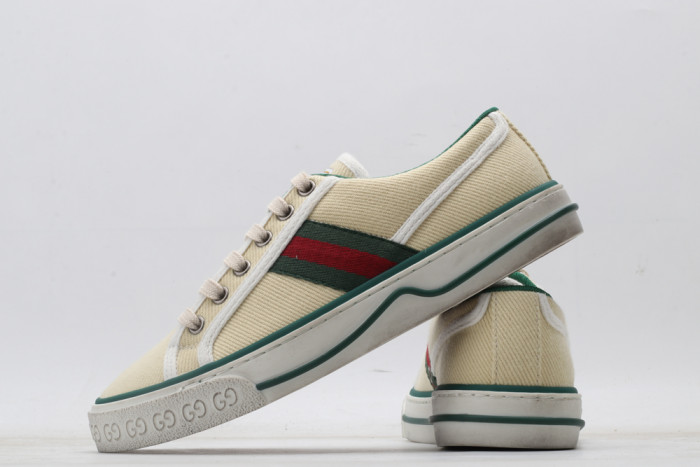 G*u*i low-top sneaker