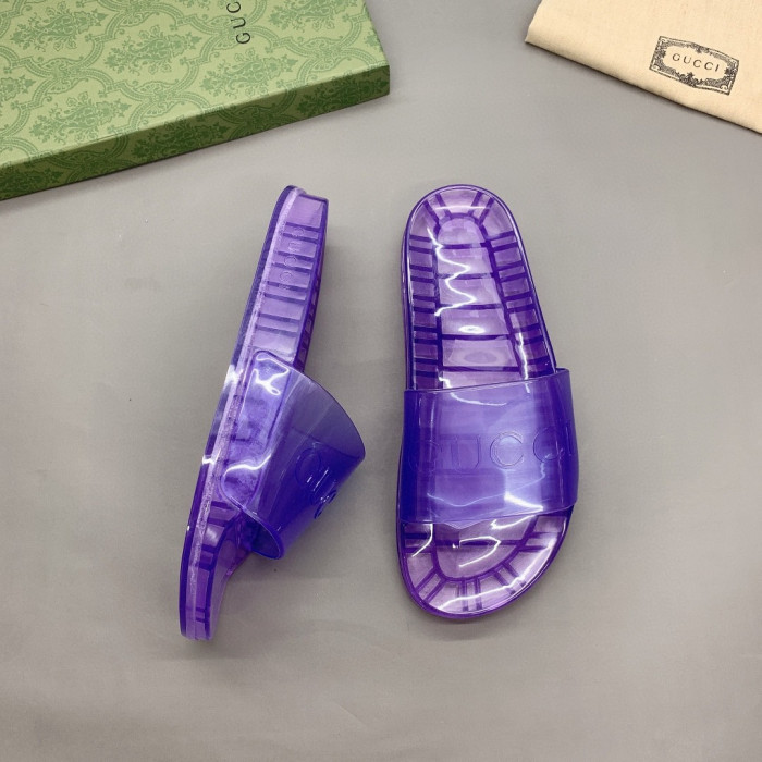 G*u*i slippers