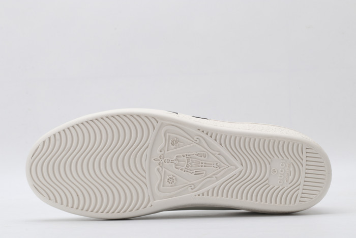G*u*i low-top sneaker