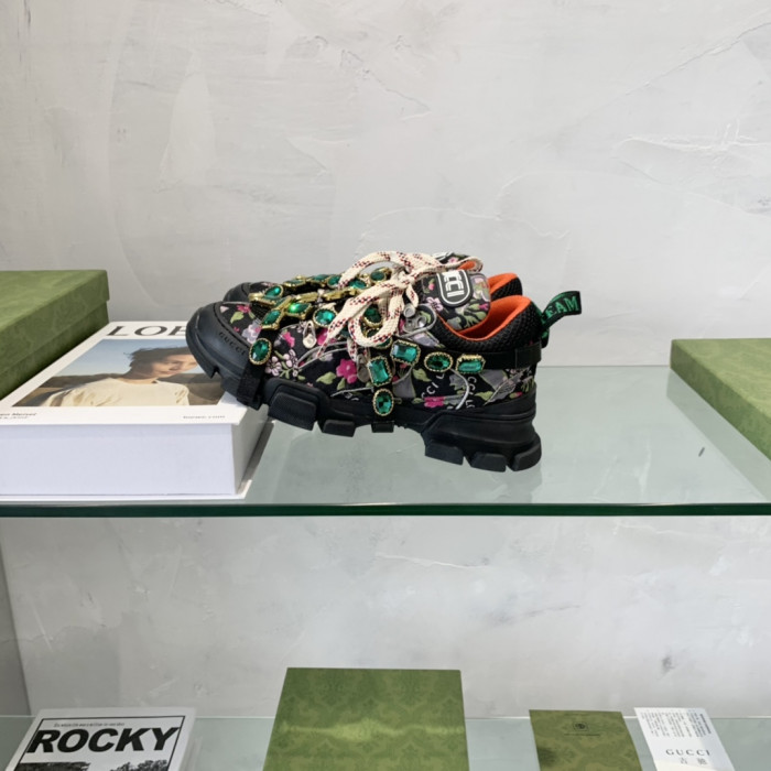 G*u*i sneaker