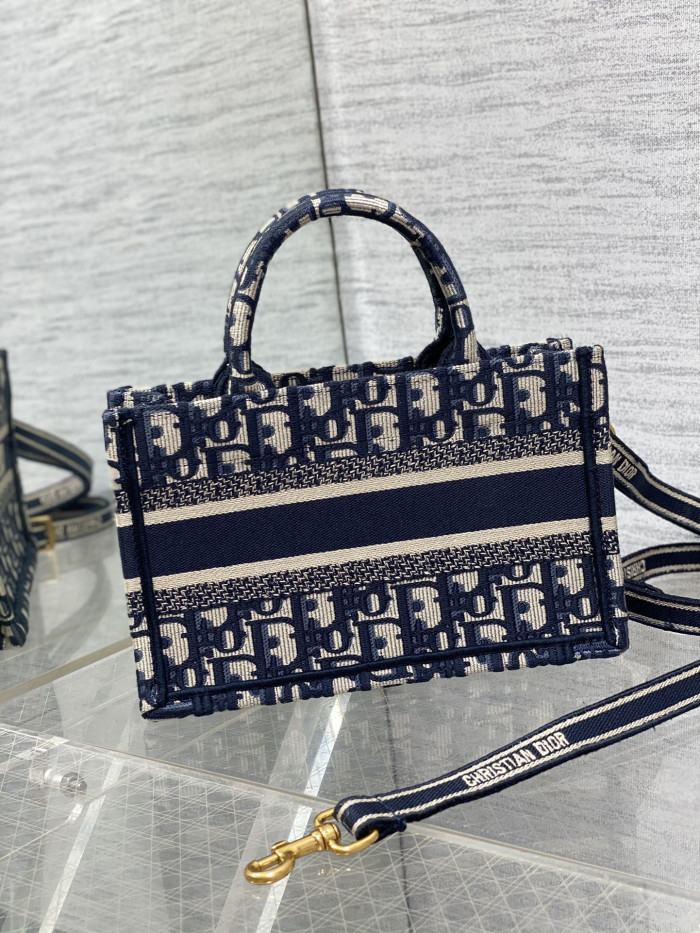 D10r bag